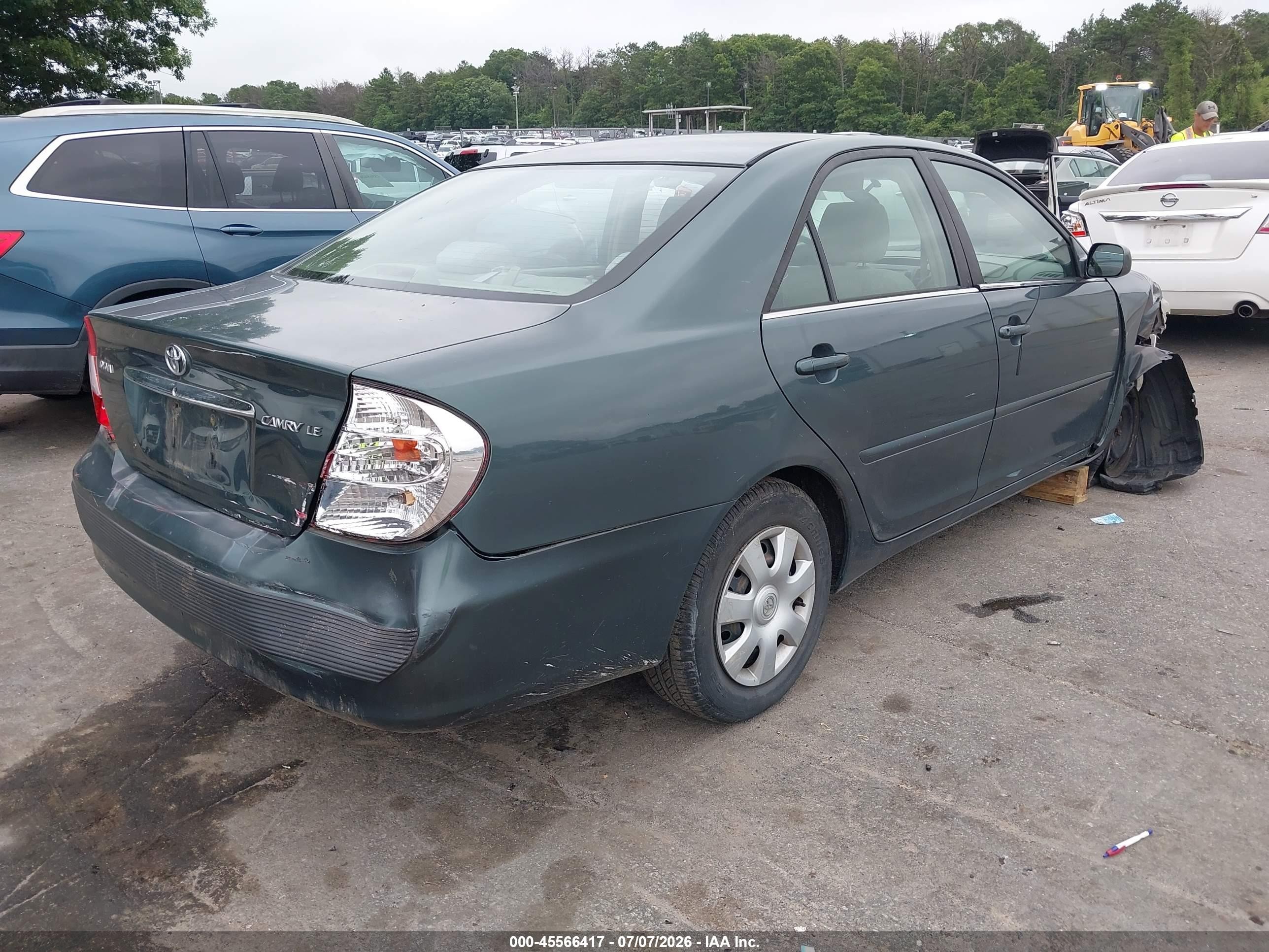 2004 Toyota Camry Le Green vin: 4T1BE32K74U297157