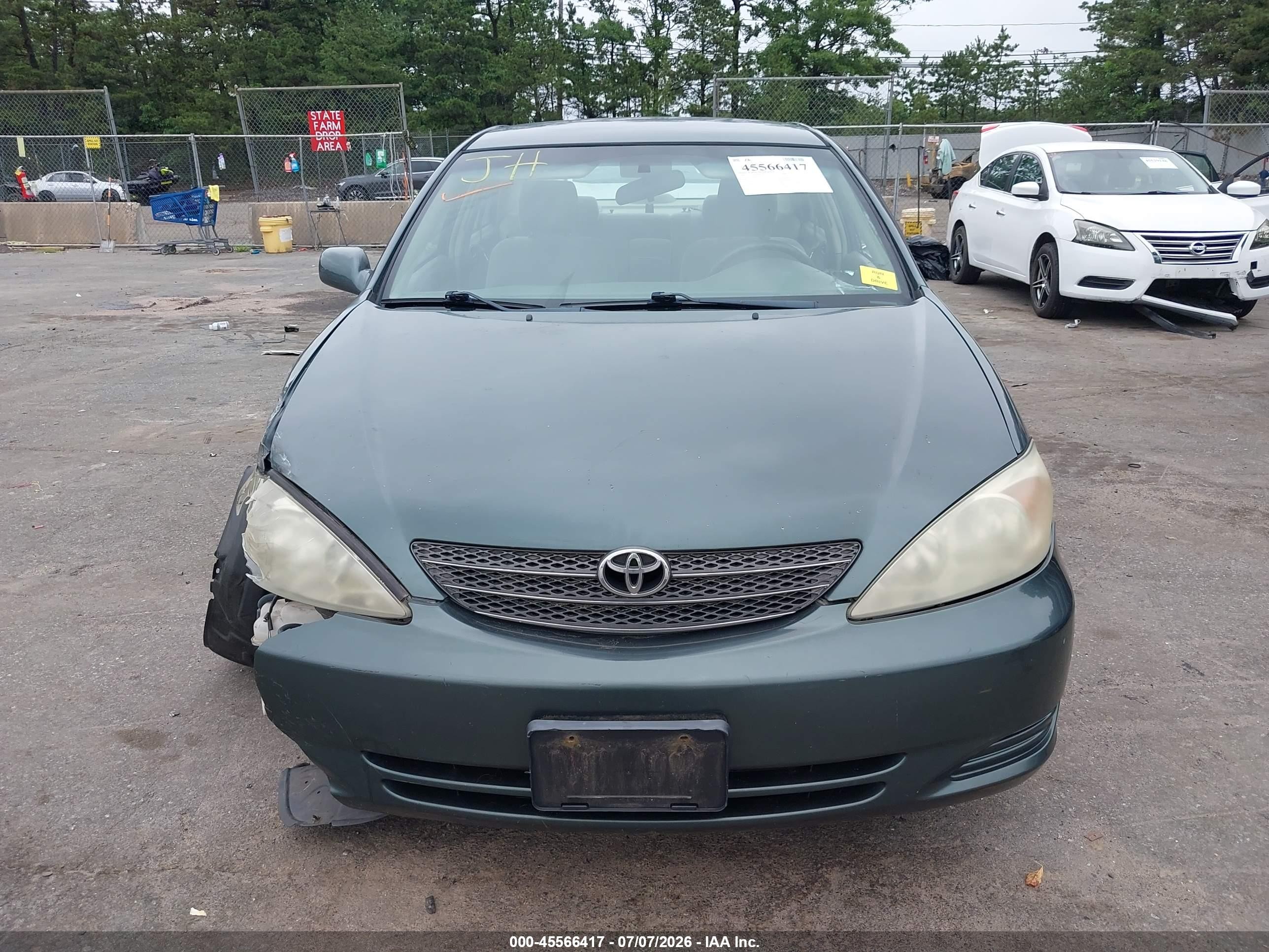 2004 Toyota Camry Le Green vin: 4T1BE32K74U297157
