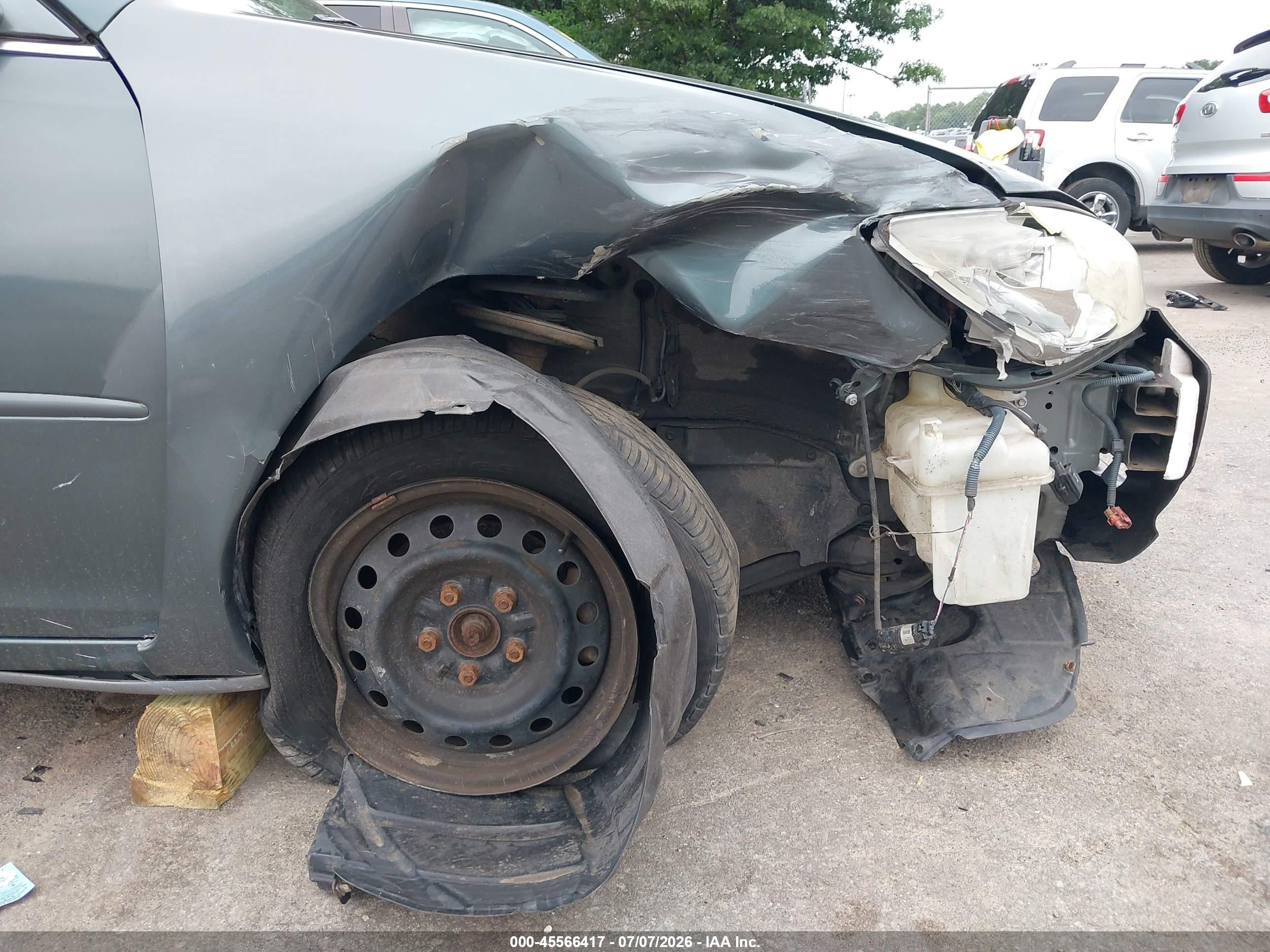 2004 Toyota Camry Le Green vin: 4T1BE32K74U297157