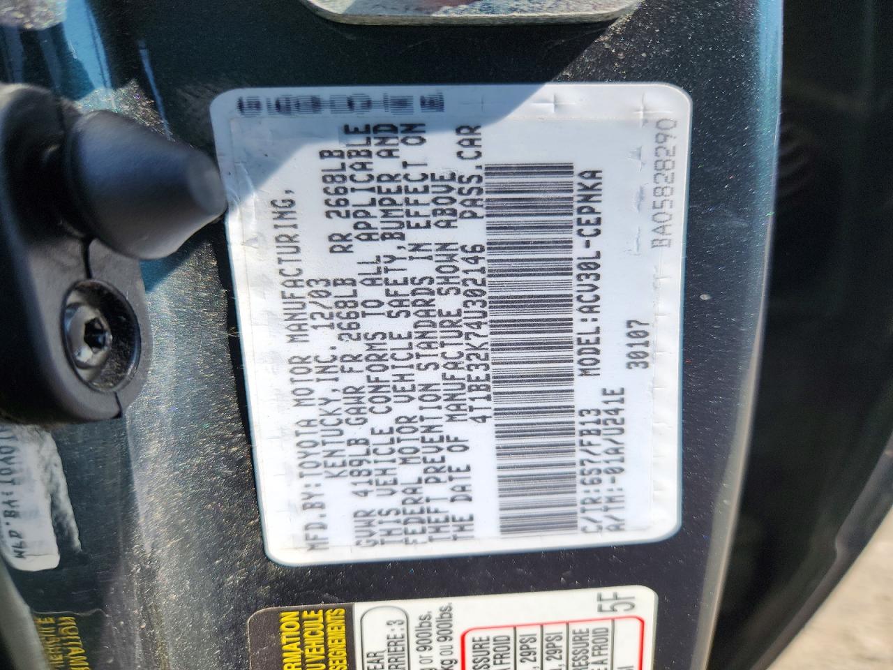 2004 Toyota Camry Le Green vin: 4T1BE32K74U302146