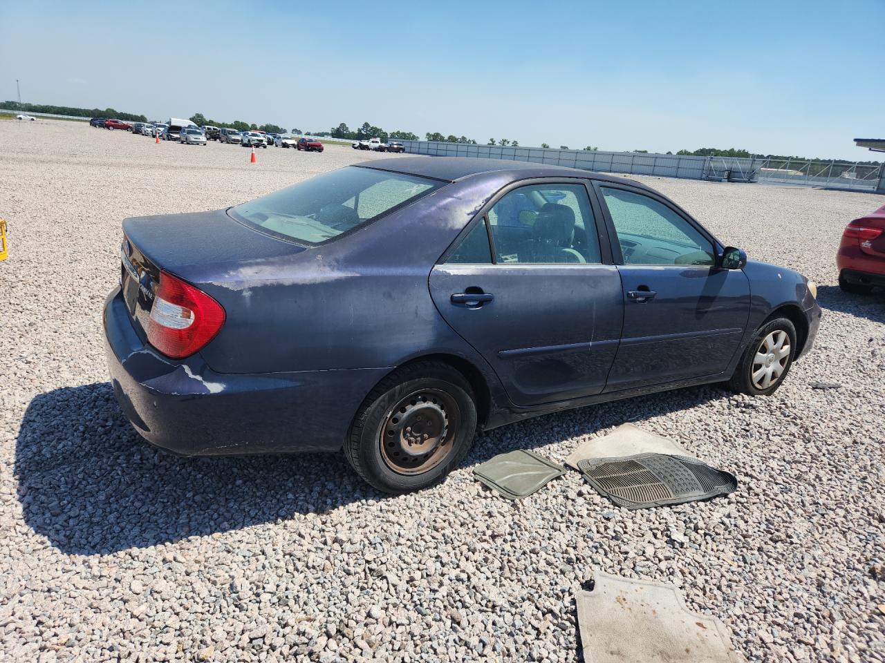 2004 Toyota Camry Le Blue vin: 4T1BE32K74U371452