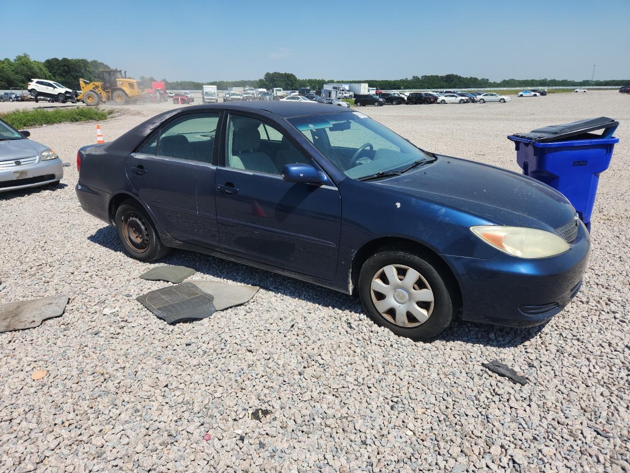 2004 Toyota Camry Le Blue vin: 4T1BE32K74U371452