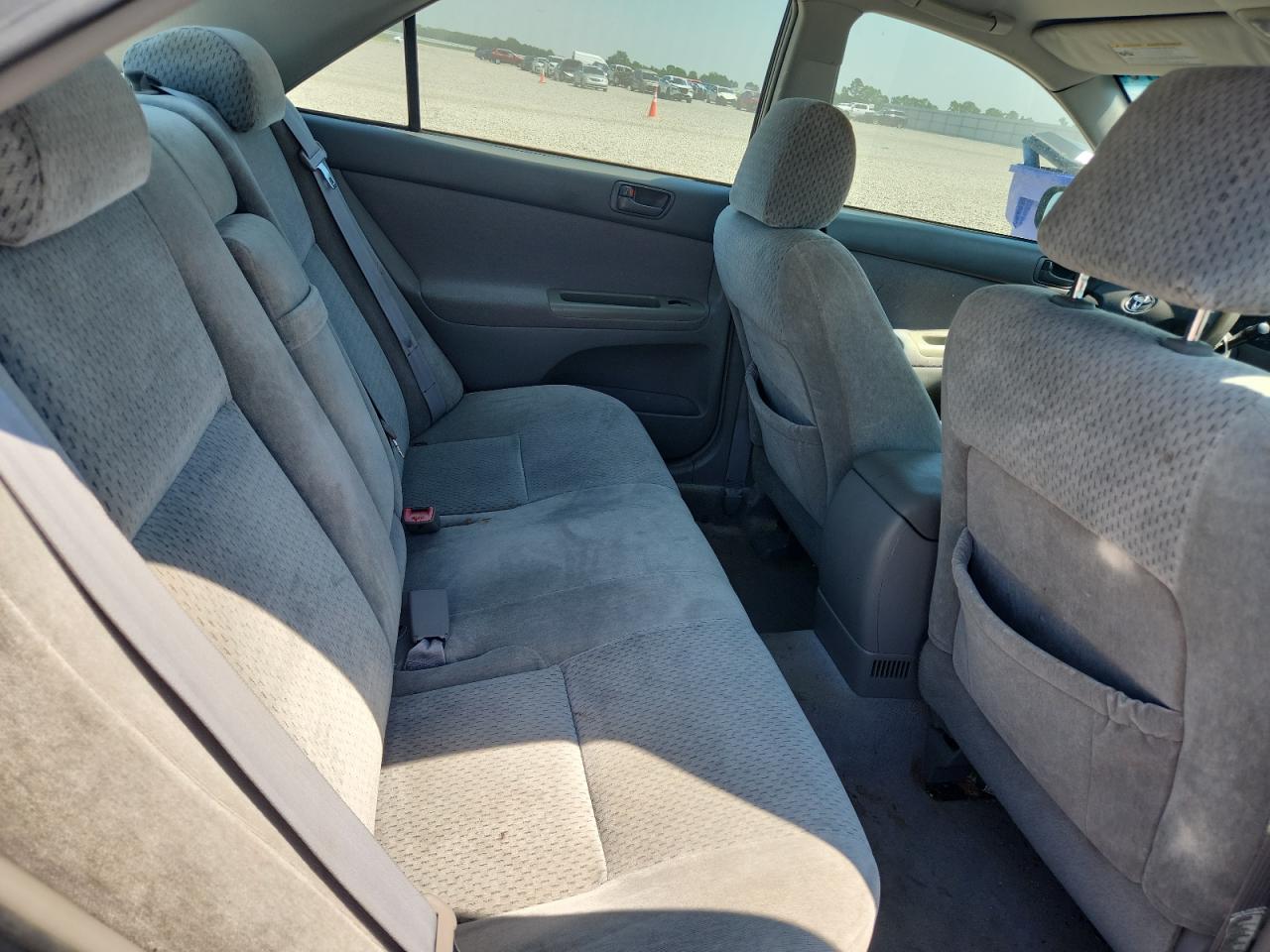 2004 Toyota Camry Le Blue vin: 4T1BE32K74U371452