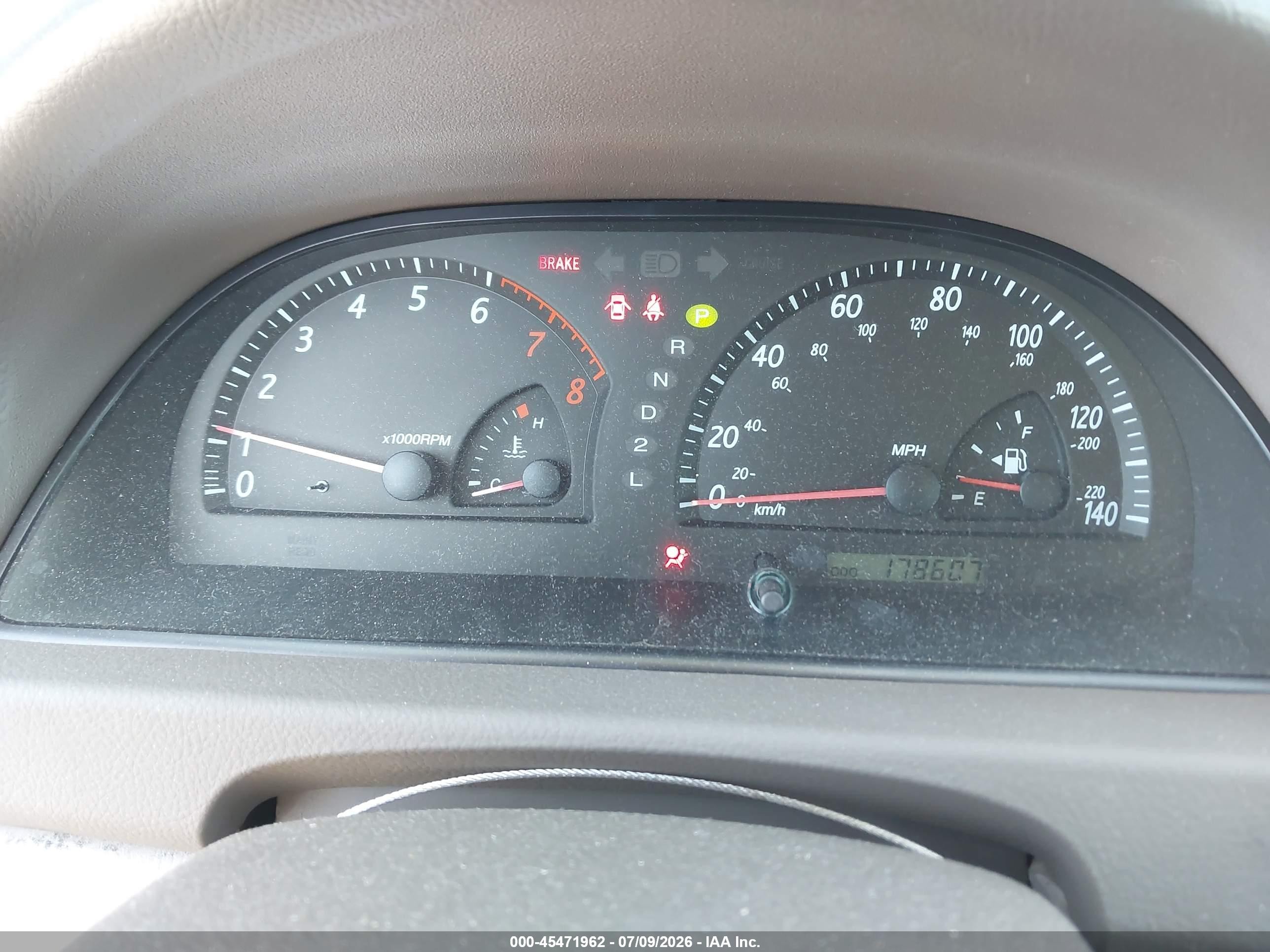 2004 Toyota Camry Le Gray vin: 4T1BE32K74U797514
