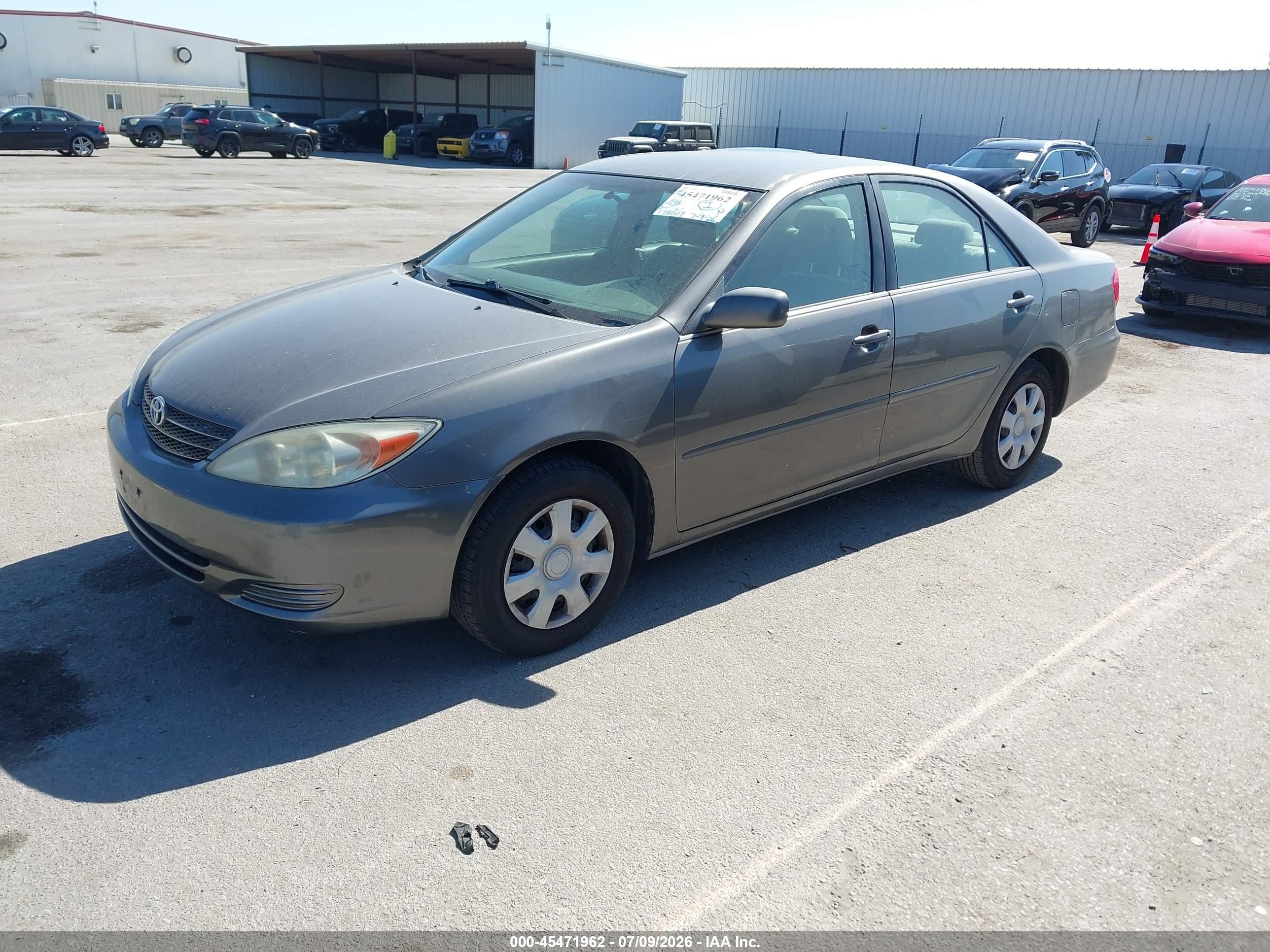 2004 Toyota Camry Le Gray vin: 4T1BE32K74U797514