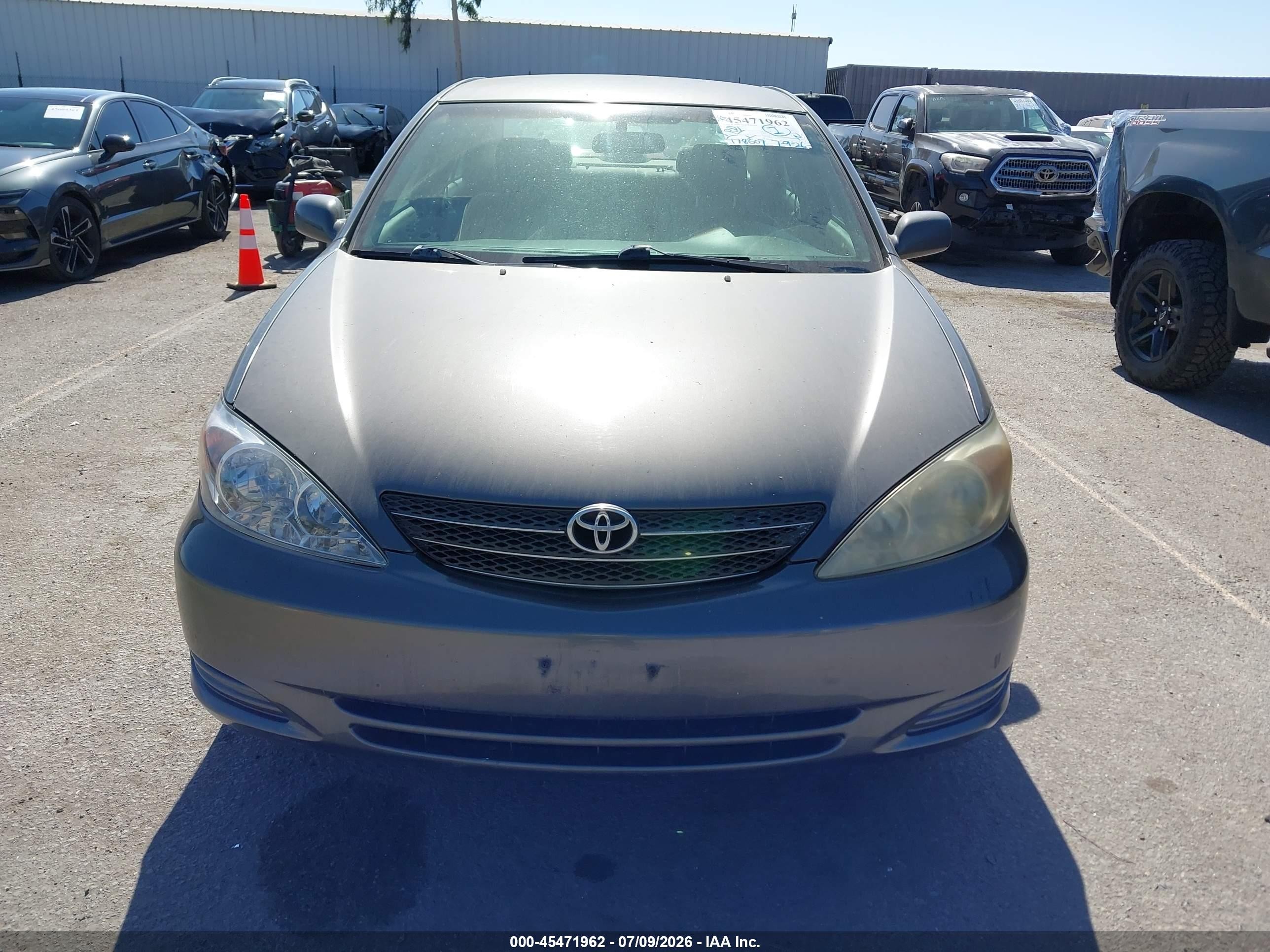 2004 Toyota Camry Le Gray vin: 4T1BE32K74U797514