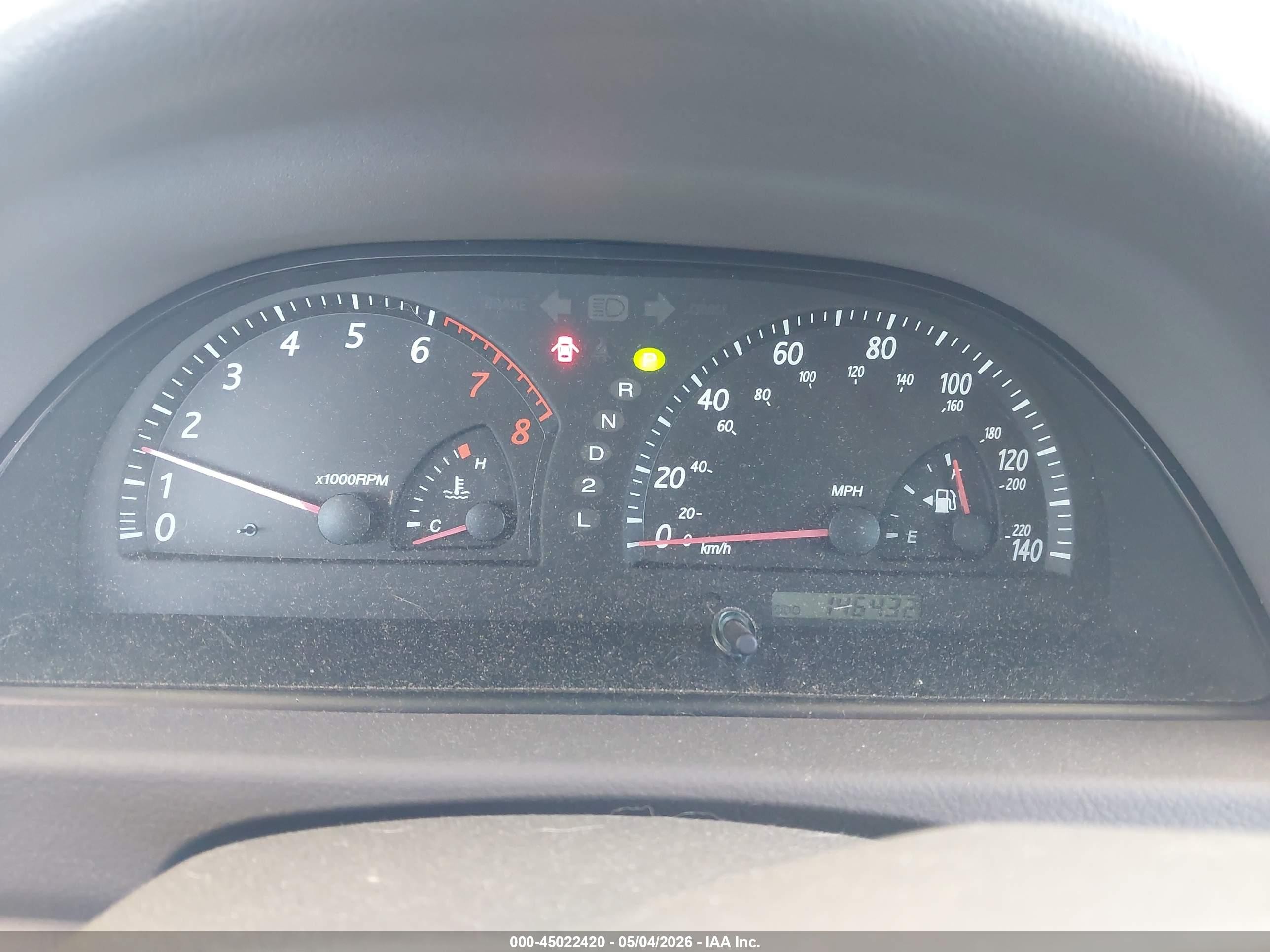 2004 Toyota Camry Le Серебряный vin: 4T1BE32K74U819107