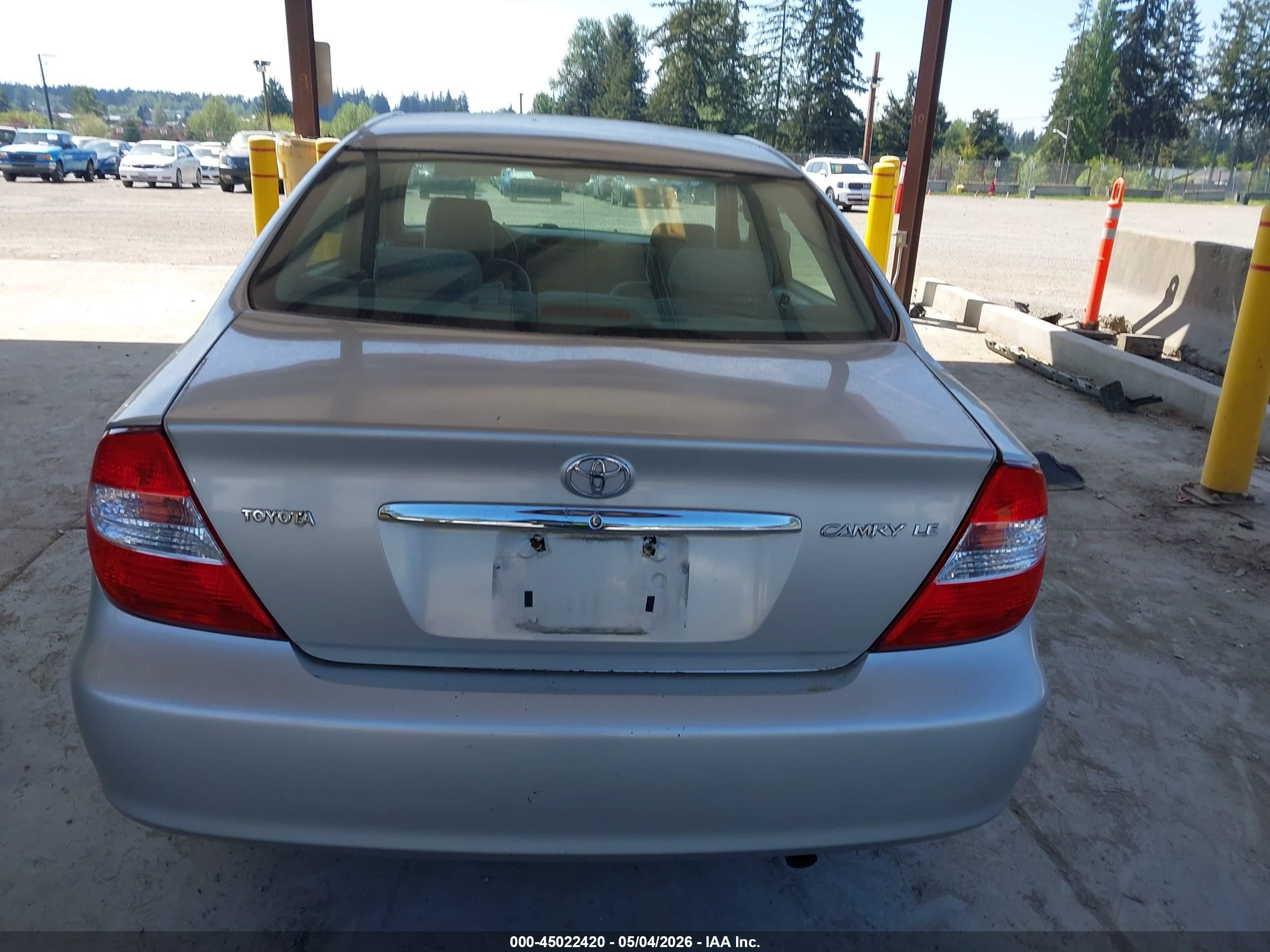 2004 Toyota Camry Le Серебряный vin: 4T1BE32K74U819107