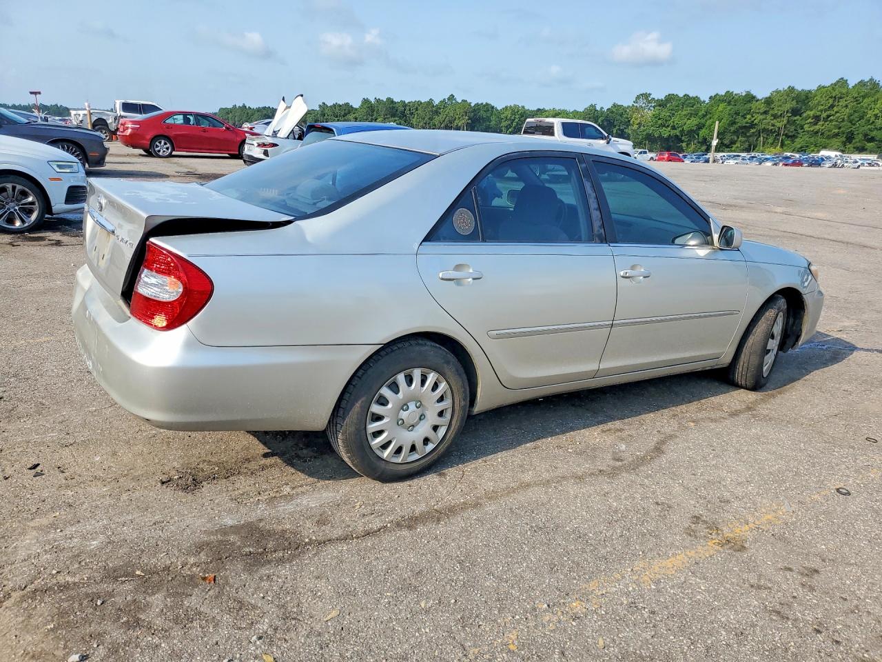 2004 Toyota Camry Xle Silver vin: 4T1BE32K74U856657