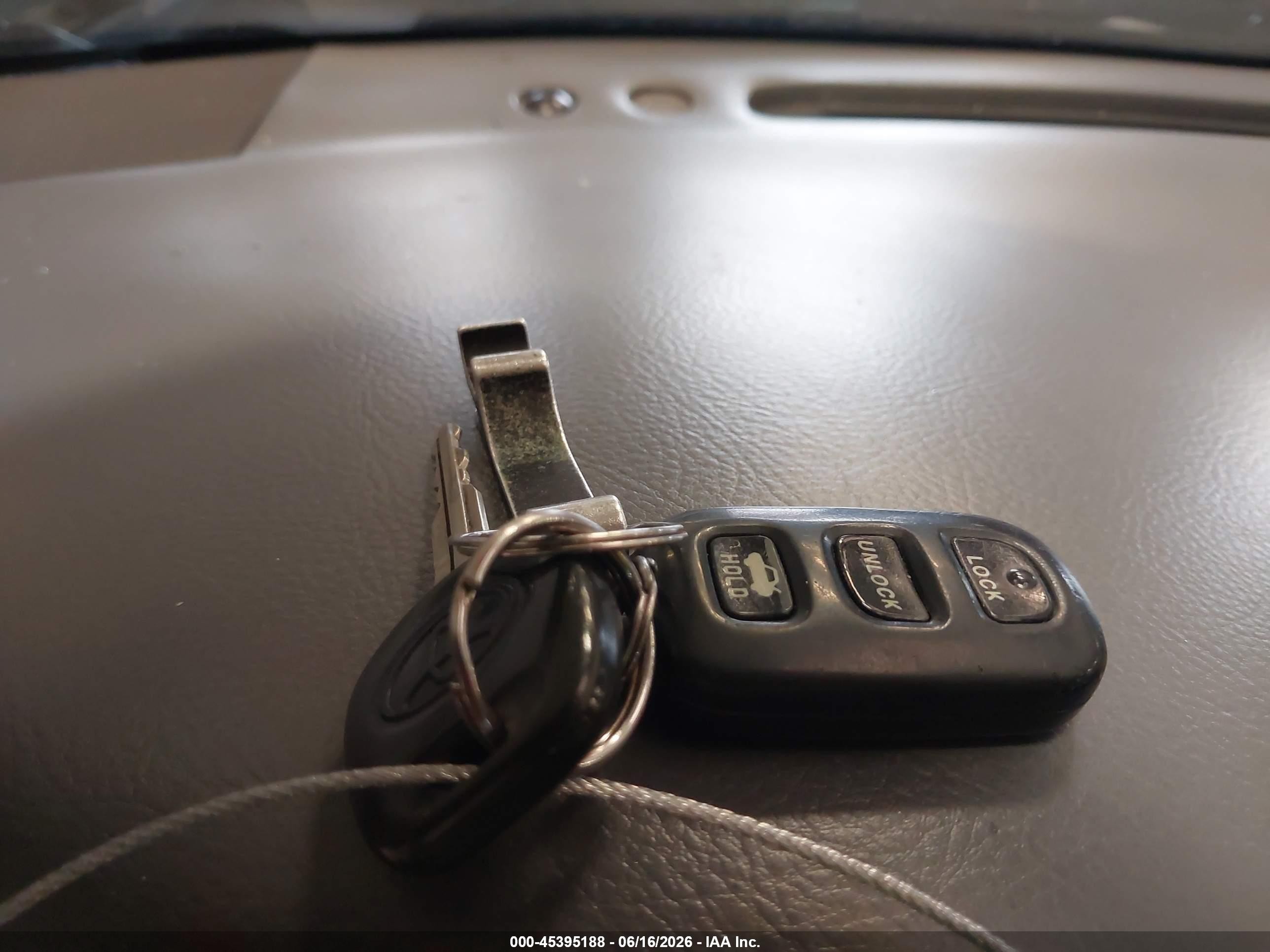 2004 Toyota Camry Xle Gray vin: 4T1BE32K74U880733