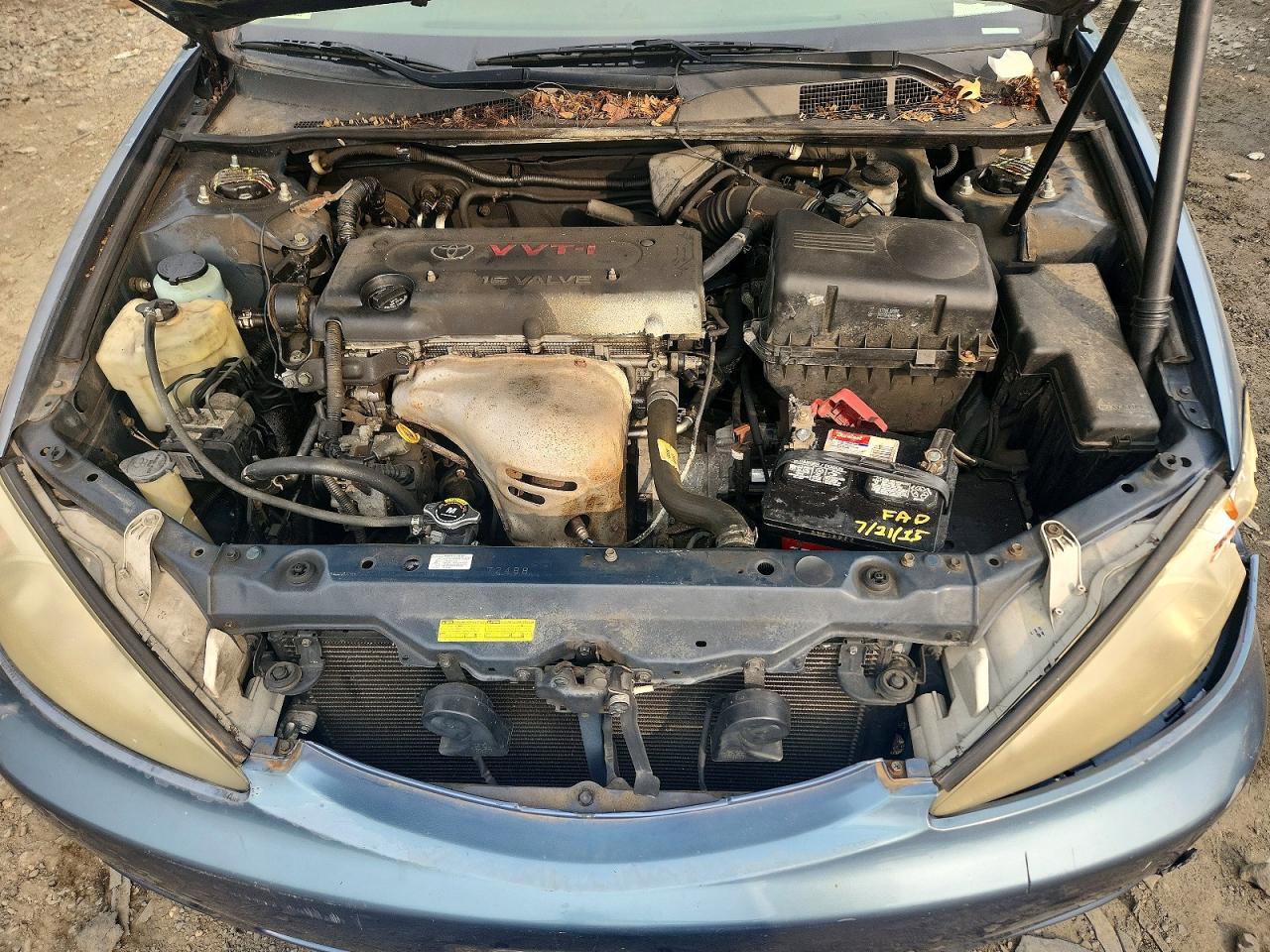 2004 Toyota Camry Le Blue vin: 4T1BE32K74U917120
