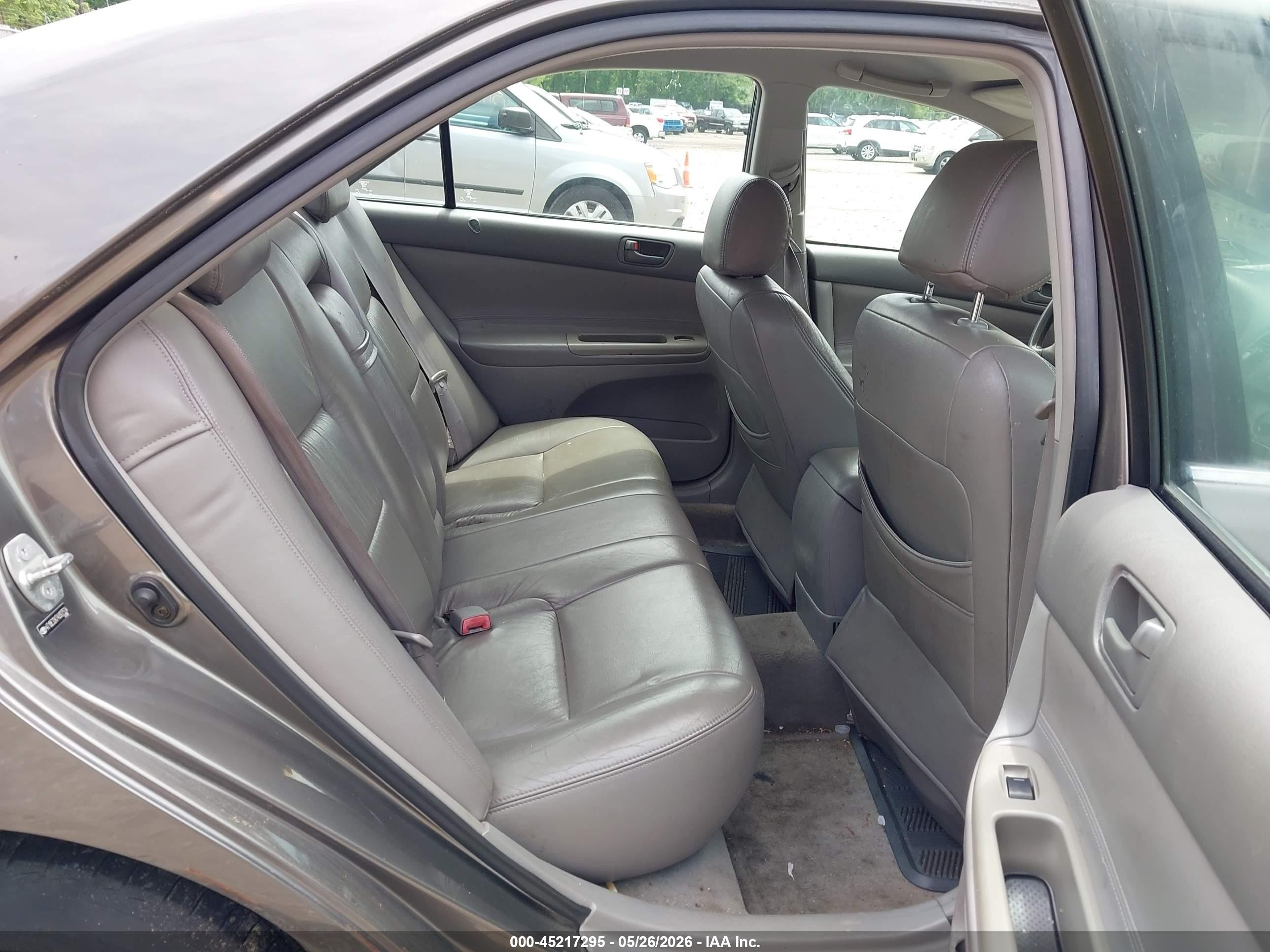 2004 Toyota Camry Le Серый vin: 4T1BE32K74U927534
