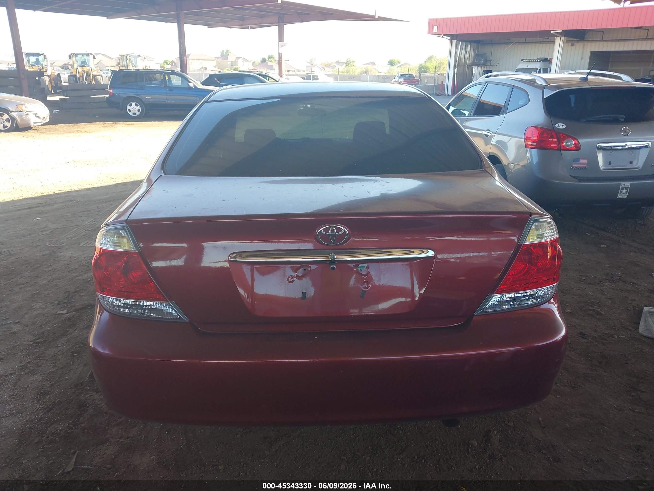 2005 Toyota Camry Le Темно-бордовый vin: 4T1BE32K75U016170