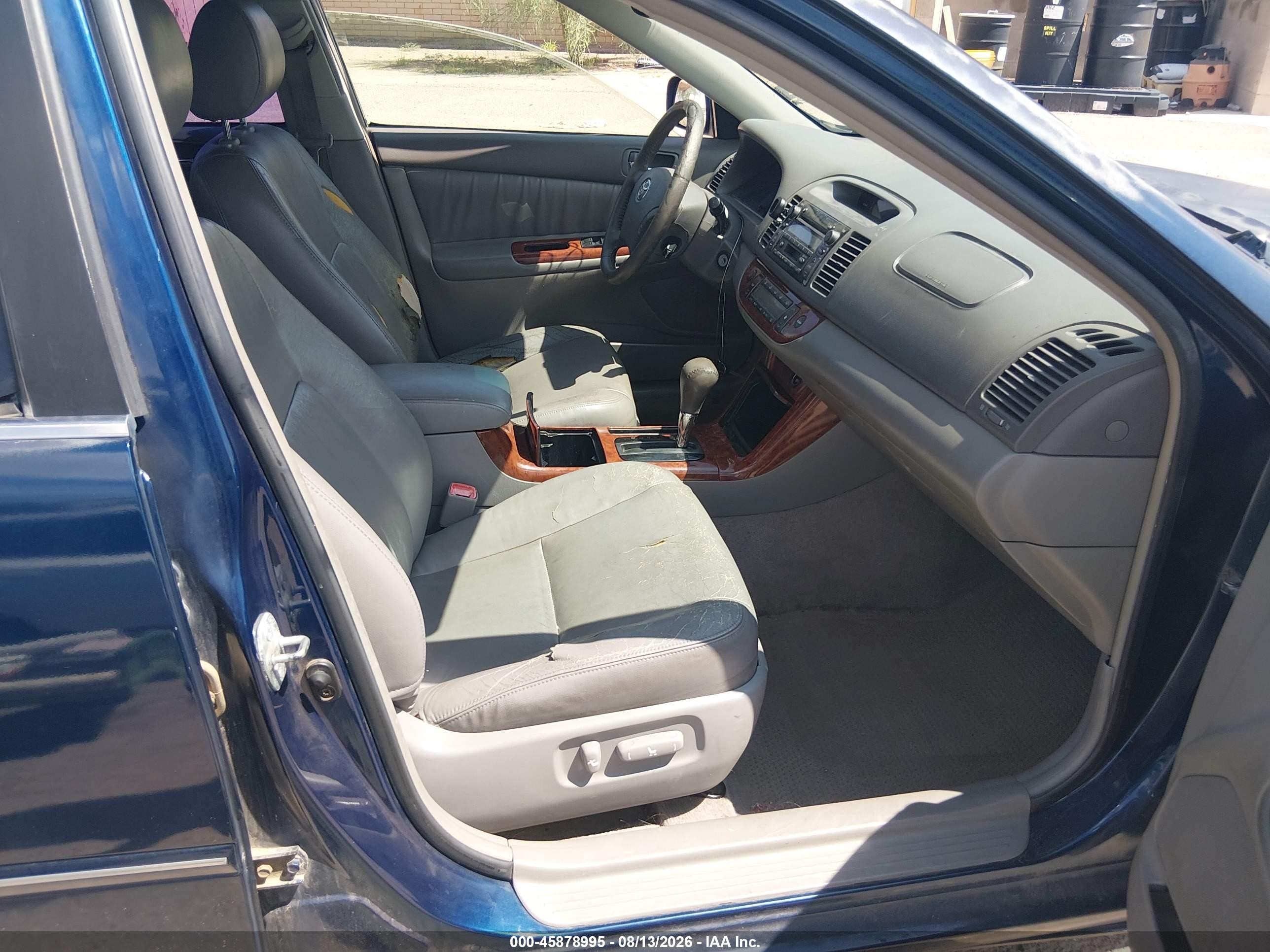 2005 Toyota Camry Xle Blue vin: 4T1BE32K75U076272