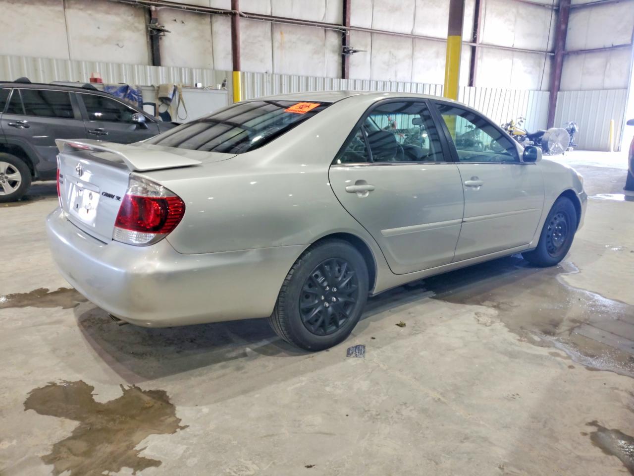 2005 Toyota Camry Se Silver vin: 4T1BE32K75U077650