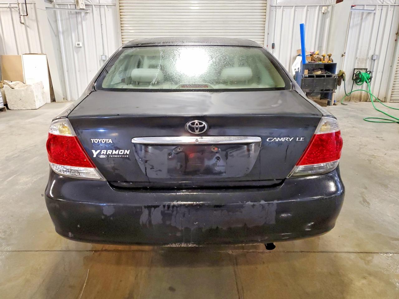 2005 Toyota Camry Le Black vin: 4T1BE32K75U091774