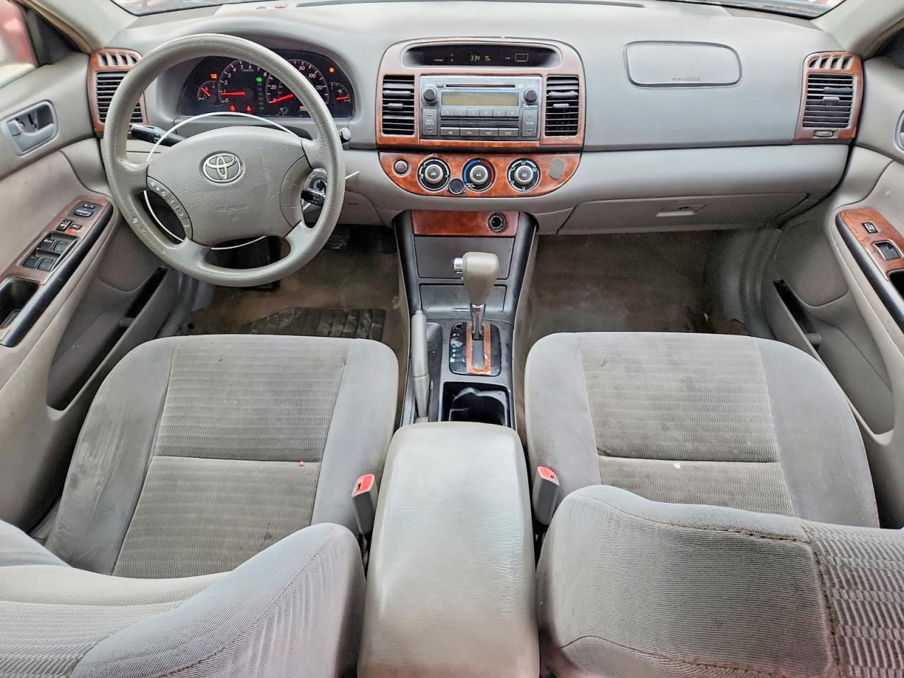 2005 Toyota Camry Le Красный vin: 4T1BE32K75U092150