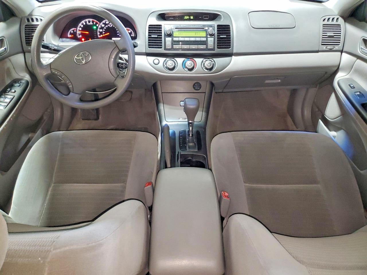 2005 Toyota Camry Le White vin: 4T1BE32K75U385451