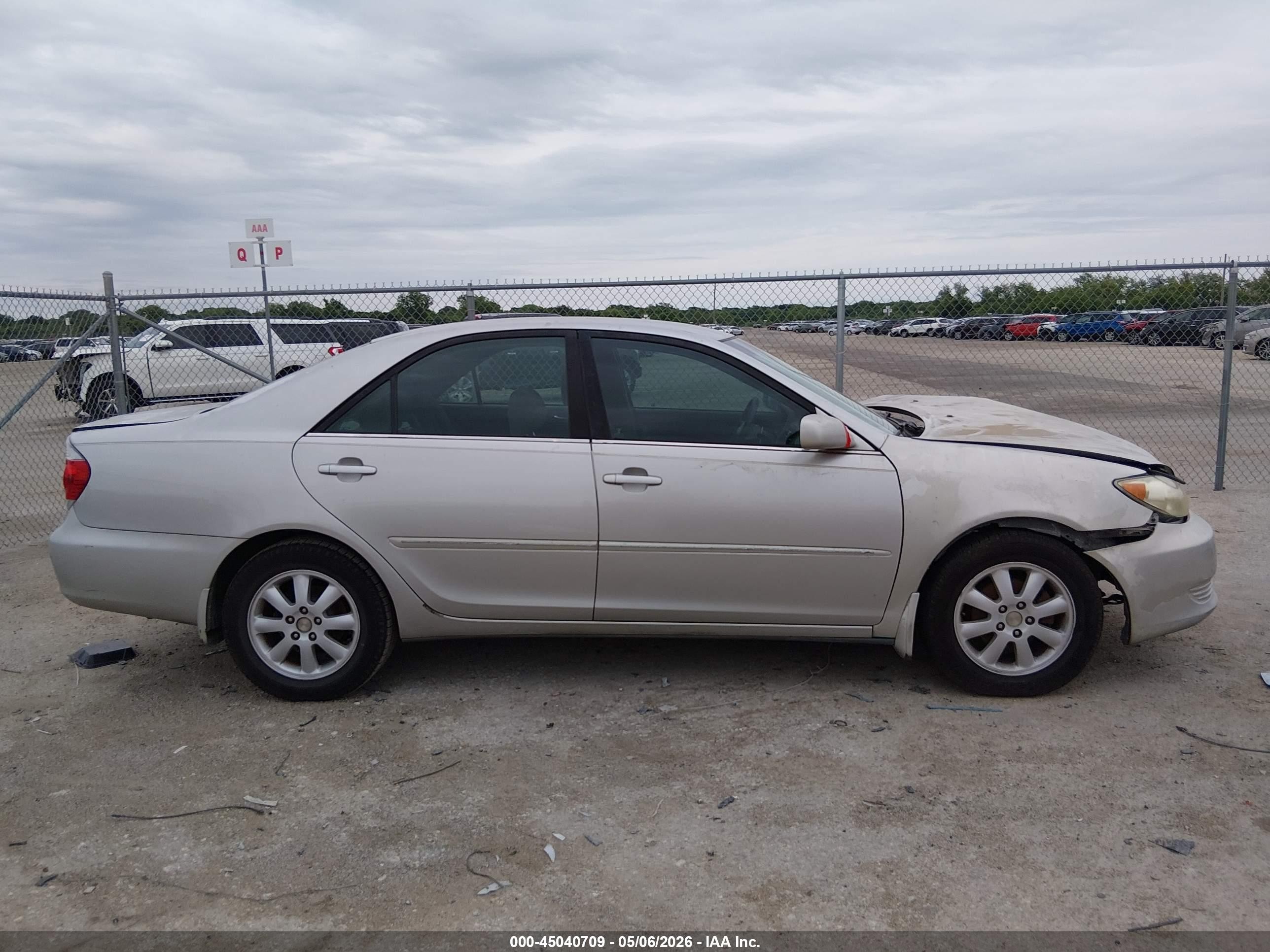 2005 Toyota Camry Xle Silver vin: 4T1BE32K75U393517
