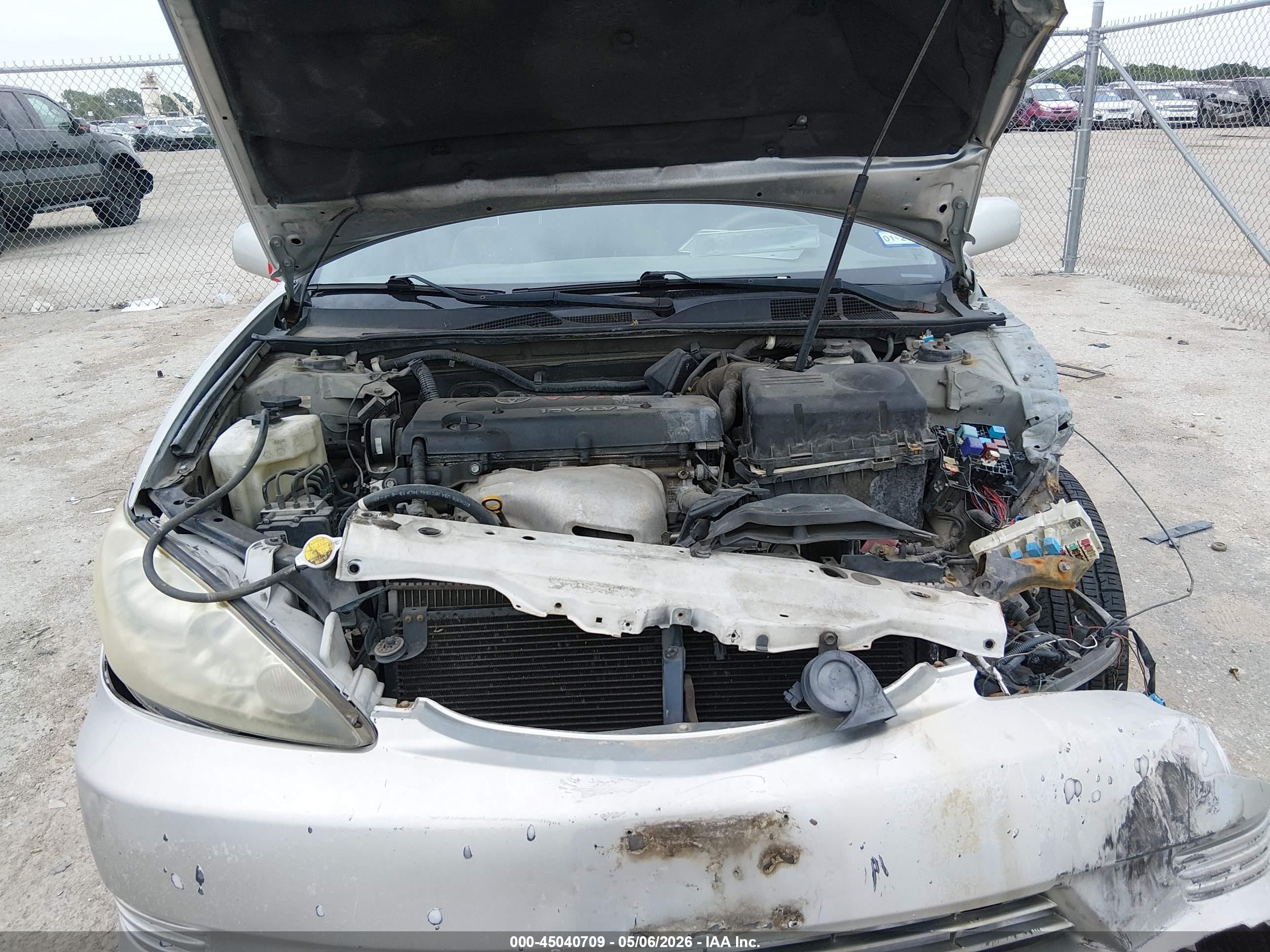 2005 Toyota Camry Xle Silver vin: 4T1BE32K75U393517