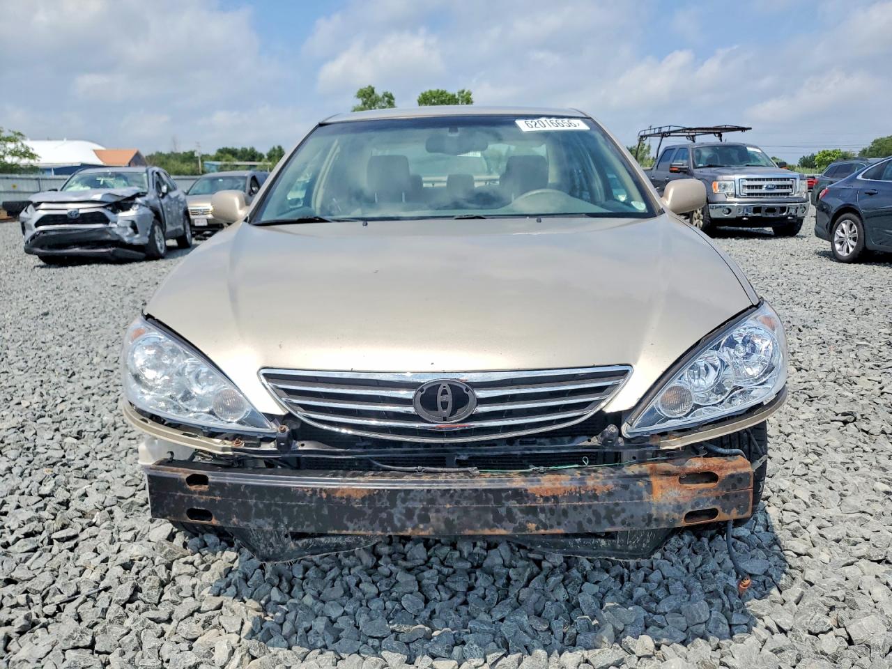 2005 Toyota Camry Xle Gold vin: 4T1BE32K75U418416