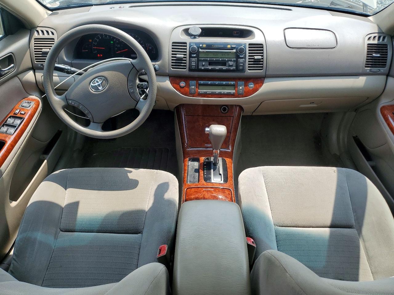 2005 Toyota Camry Xle Gold vin: 4T1BE32K75U418416