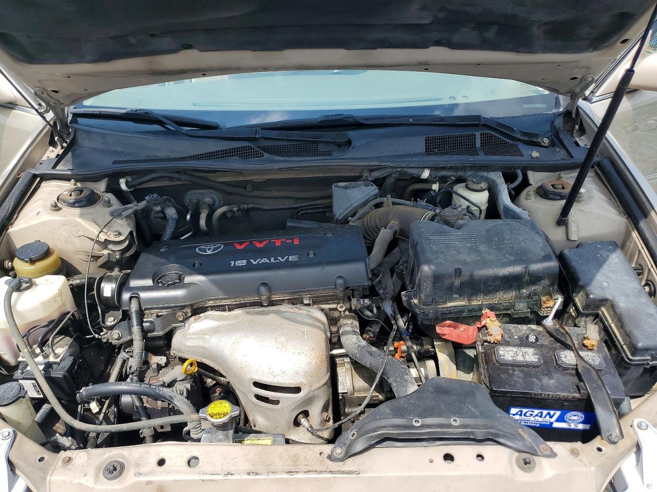 2005 Toyota Camry Xle Gold vin: 4T1BE32K75U418416