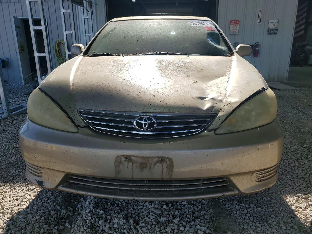 2005 Toyota Camry Le Золотой vin: 4T1BE32K75U431750