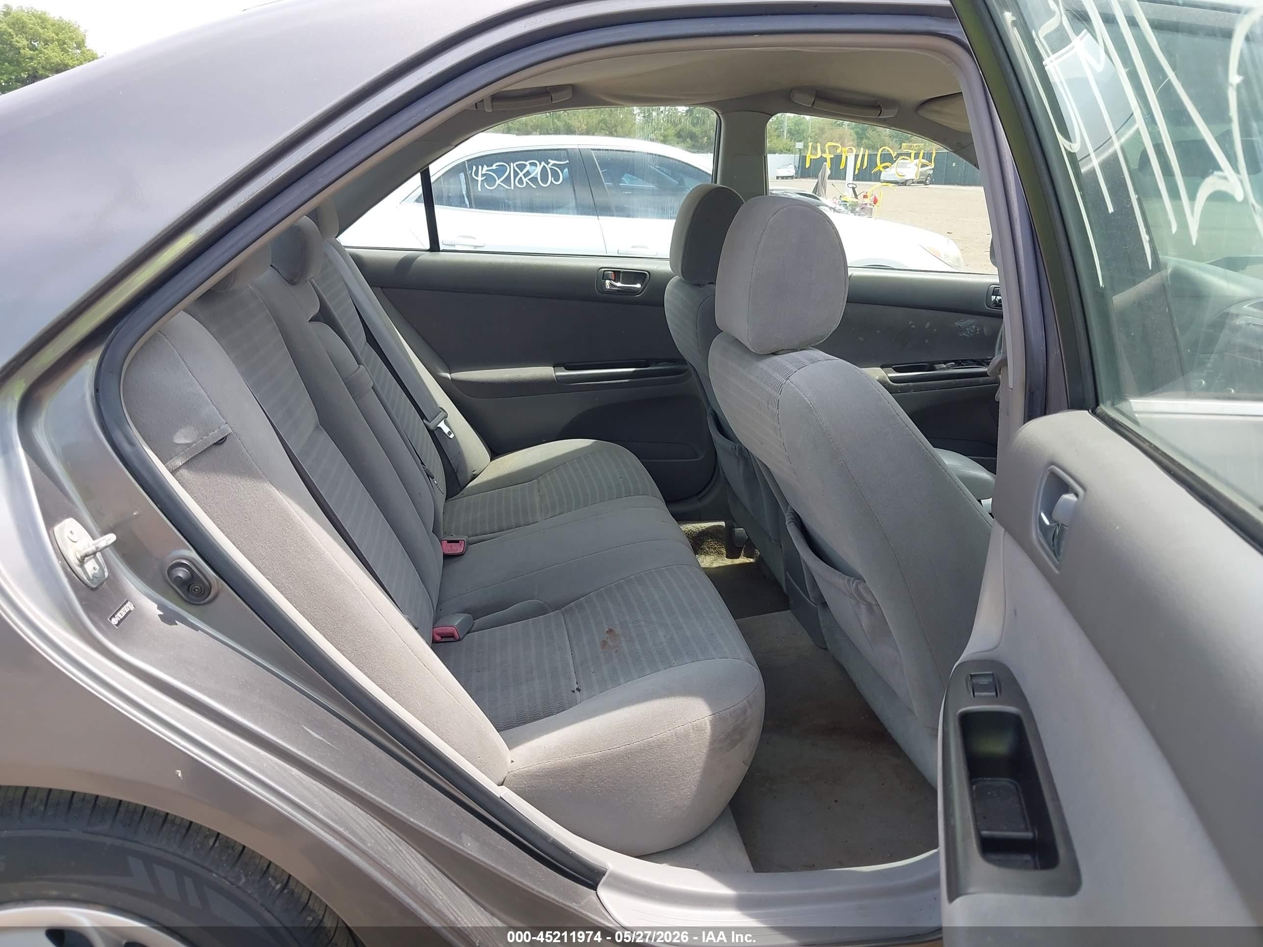 2005 Toyota Camry Le Gray vin: 4T1BE32K75U521013