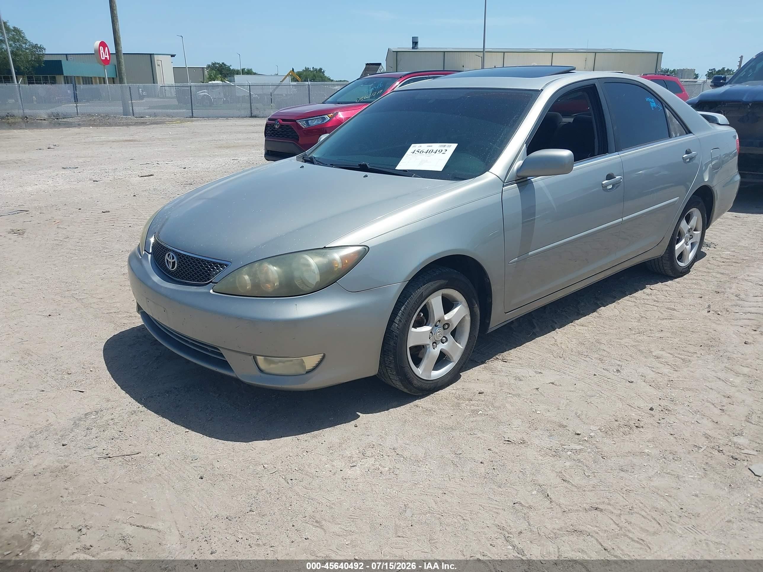2005 Toyota Camry Se Champagne vin: 4T1BE32K75U535428