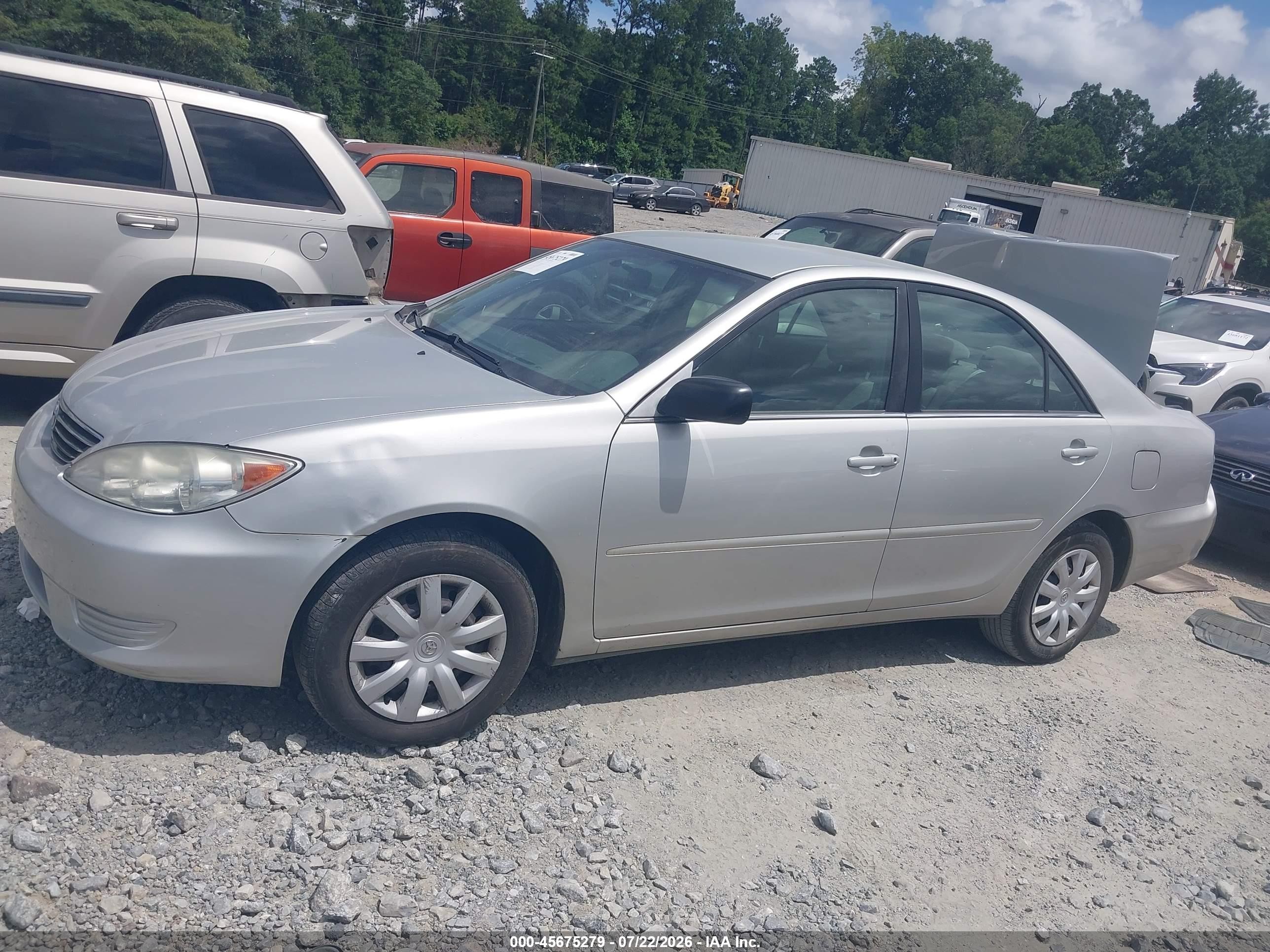 2005 Toyota Camry Le Серебряный vin: 4T1BE32K75U563696