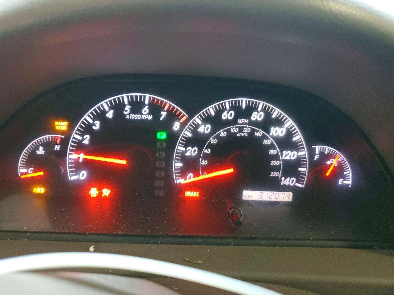 2005 Toyota Camry Le White vin: 4T1BE32K75U590638