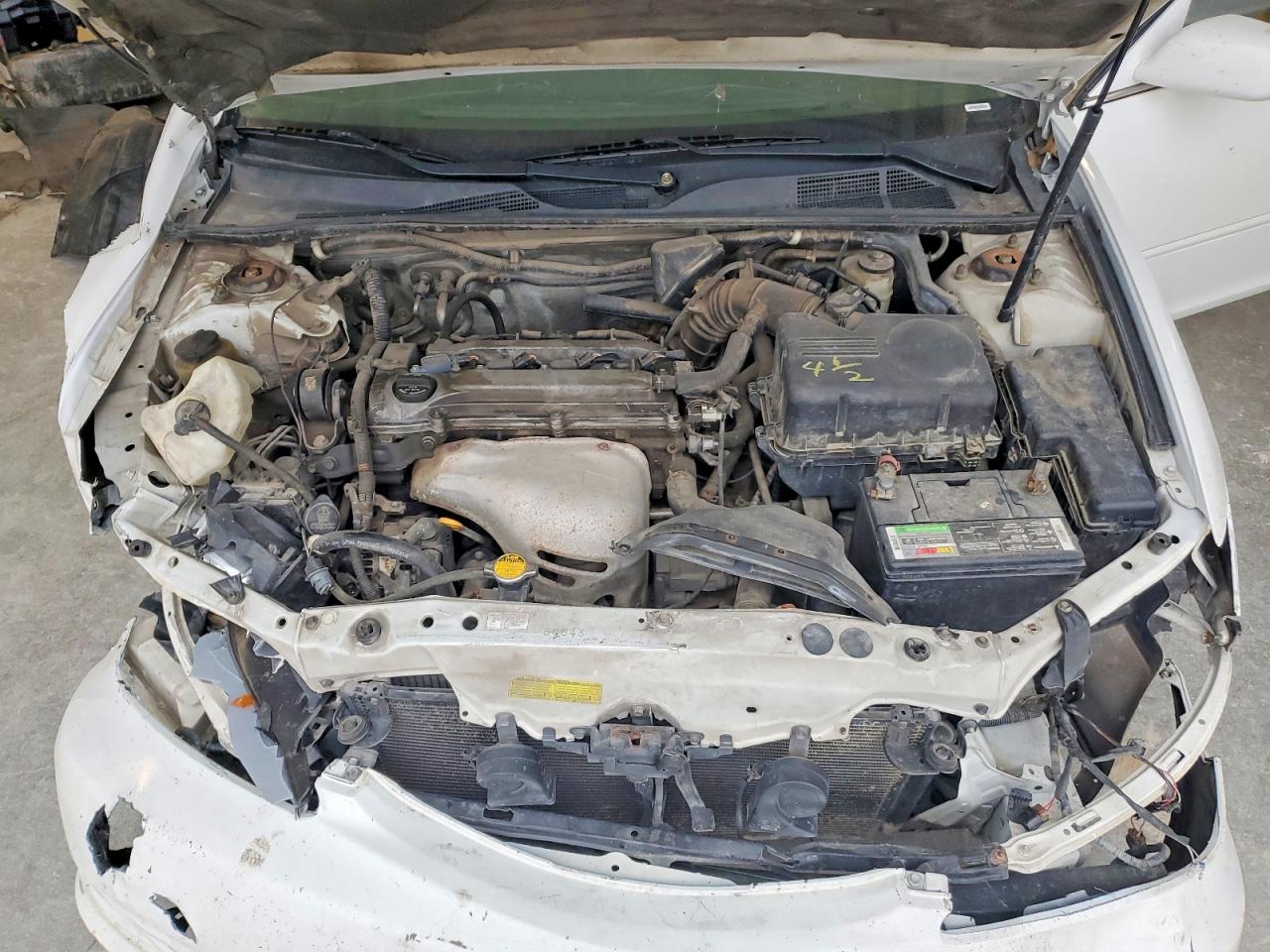 2005 Toyota Camry Le White vin: 4T1BE32K75U590638