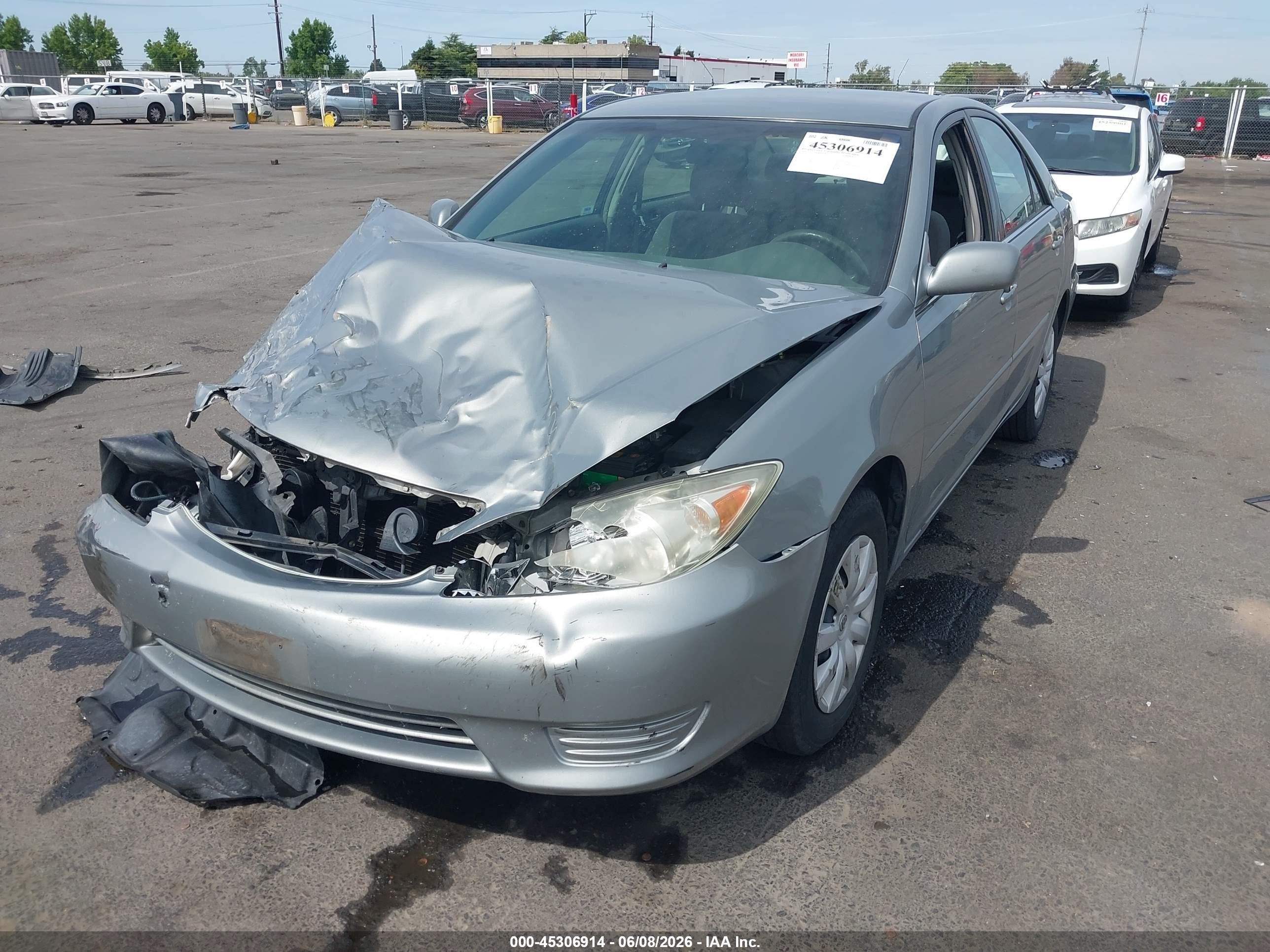 2005 Toyota Camry Le/xle/se Gray vin: 4T1BE32K75U605171