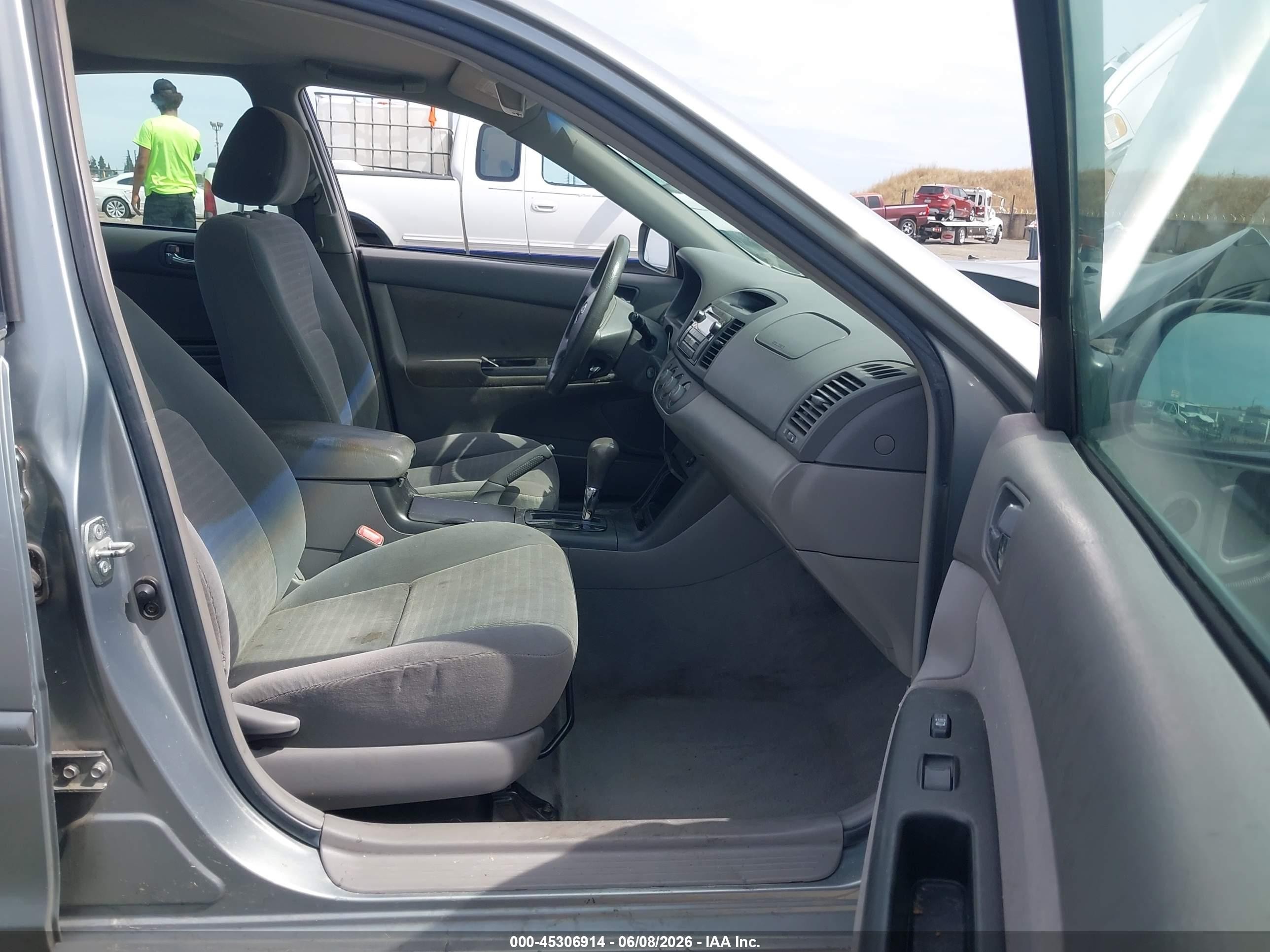 2005 Toyota Camry Le/xle/se Gray vin: 4T1BE32K75U605171
