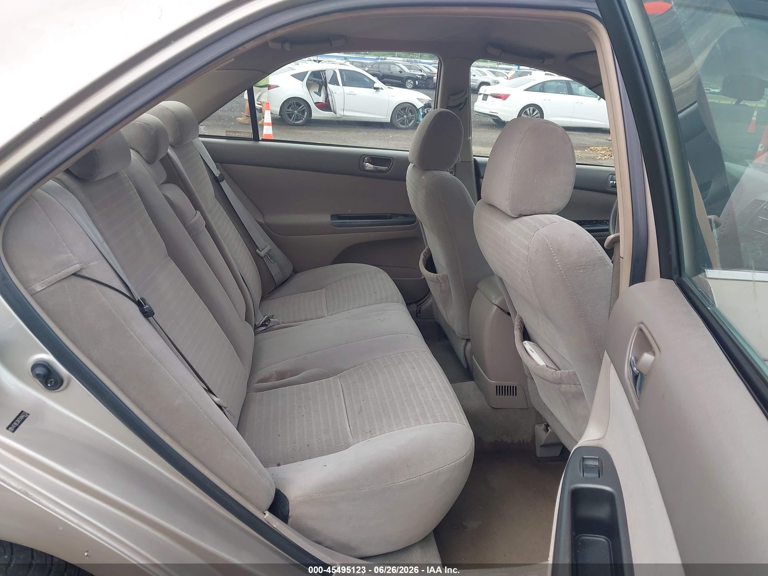 2005 Toyota Camry Std Tan vin: 4T1BE32K75U946733