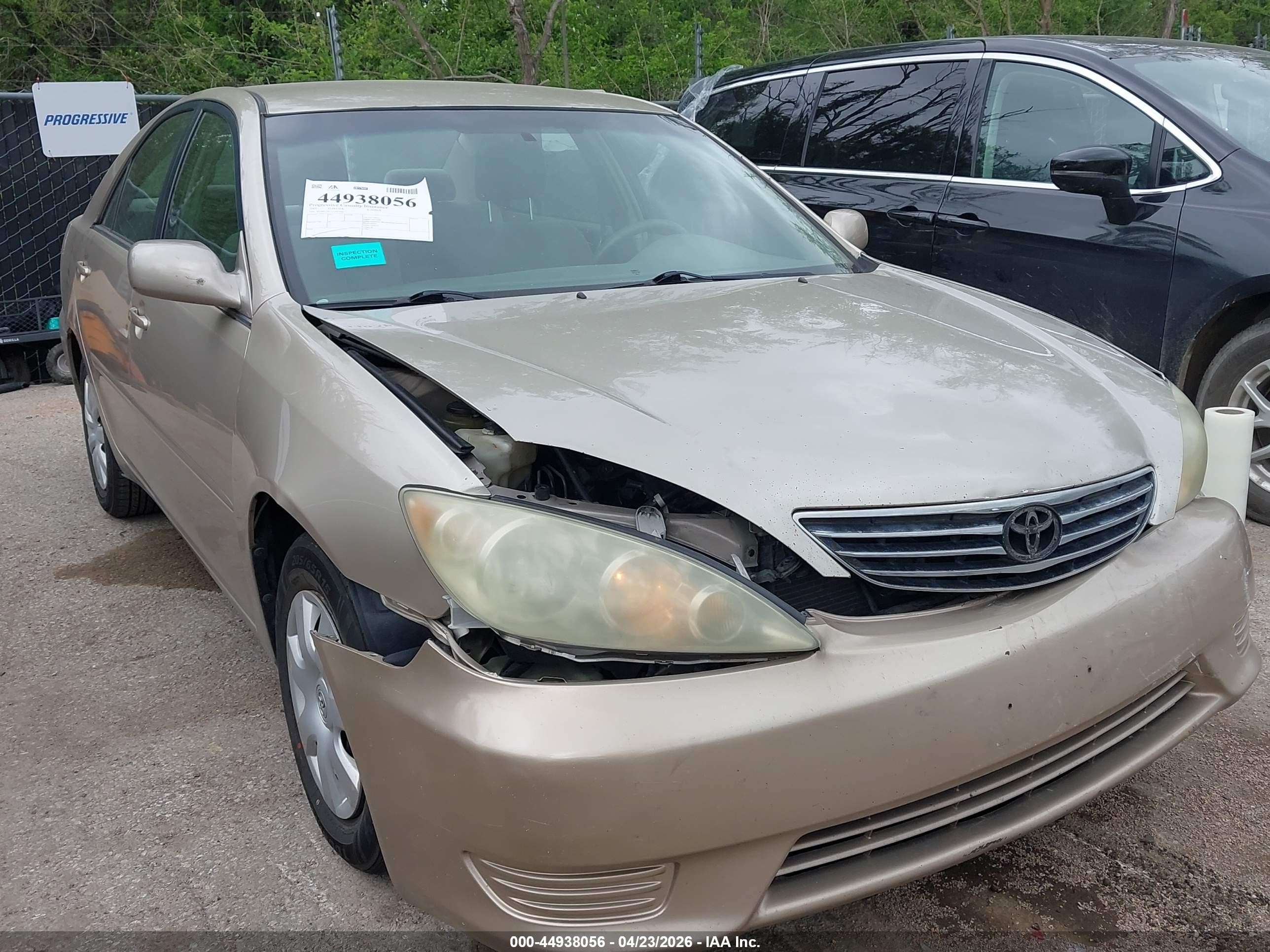 2005 Toyota Camry Le Tan vin: 4T1BE32K75U947946