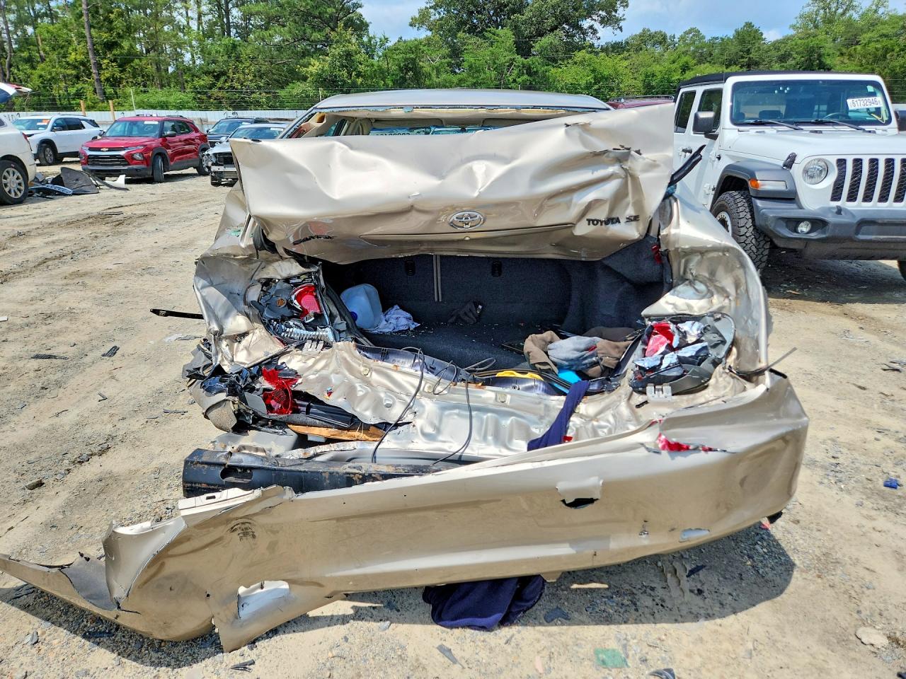 2005 Toyota Camry Se Золотой vin: 4T1BE32K75U968182