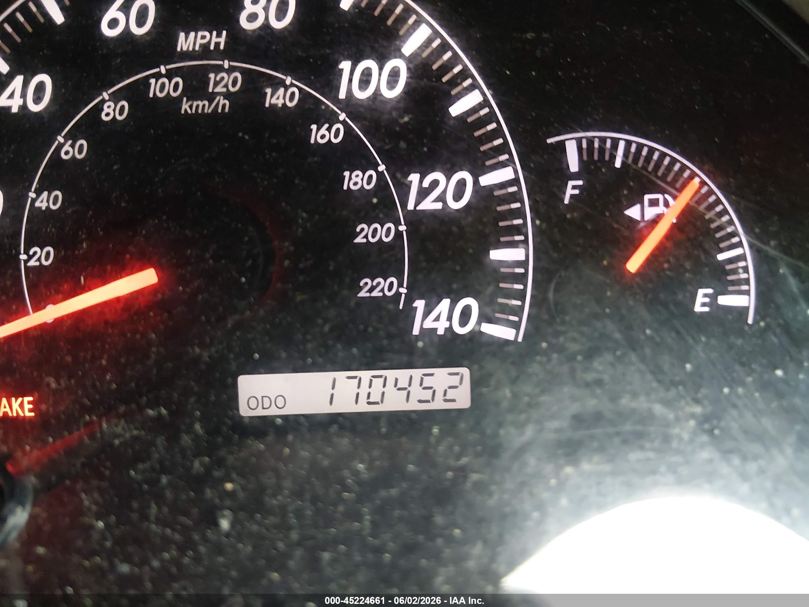 2005 Toyota Camry Std Gold vin: 4T1BE32K75U984463
