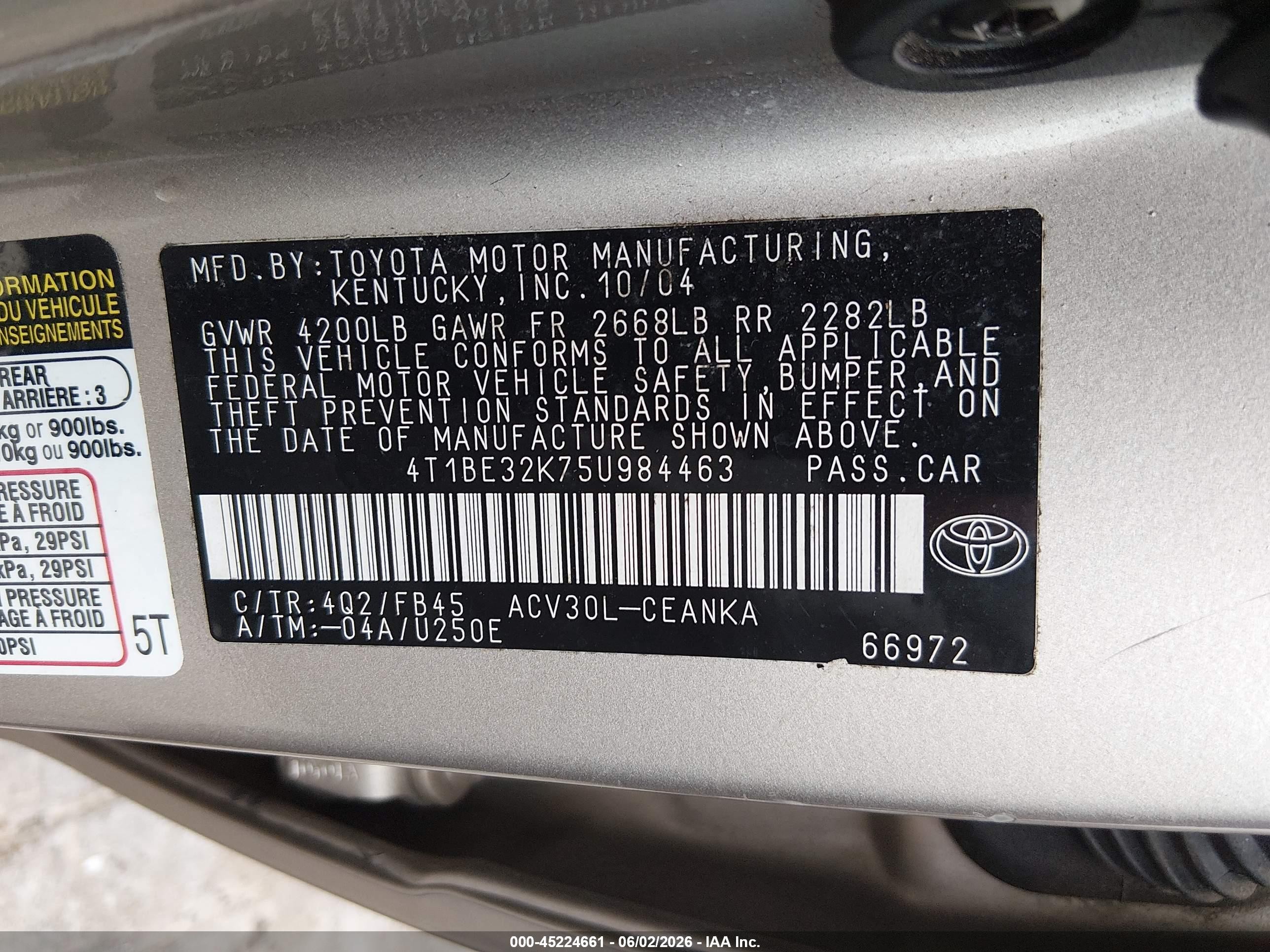 2005 Toyota Camry Std Gold vin: 4T1BE32K75U984463