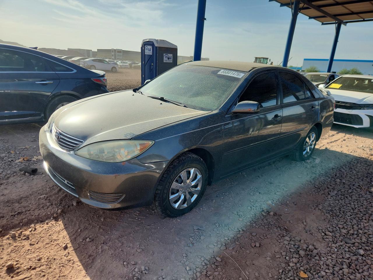 2005 Toyota Camry Le Угольный vin: 4T1BE32K75U988335