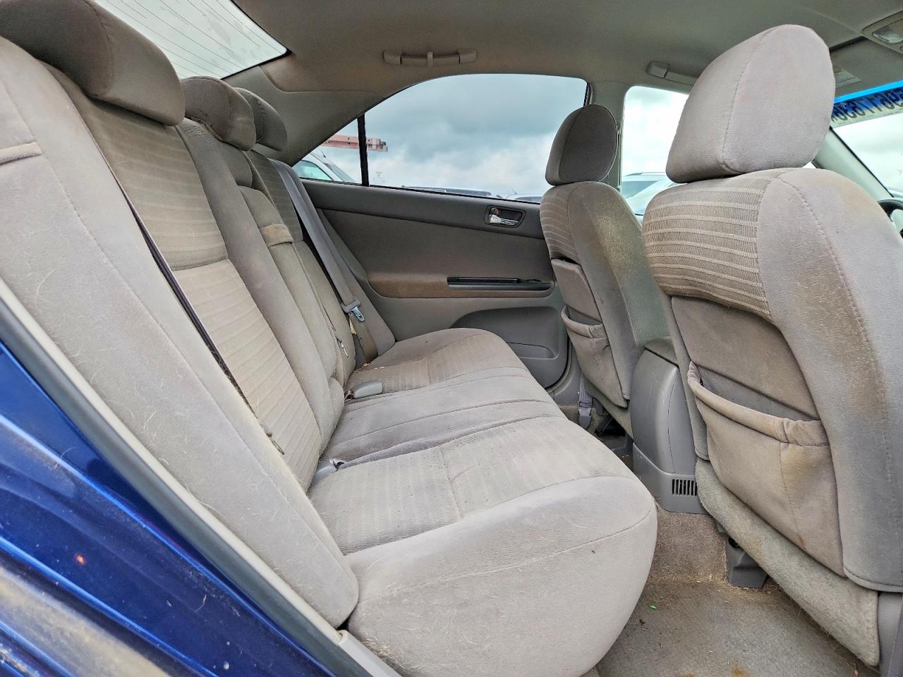 2006 Toyota Camry Le Blue vin: 4T1BE32K76U144507