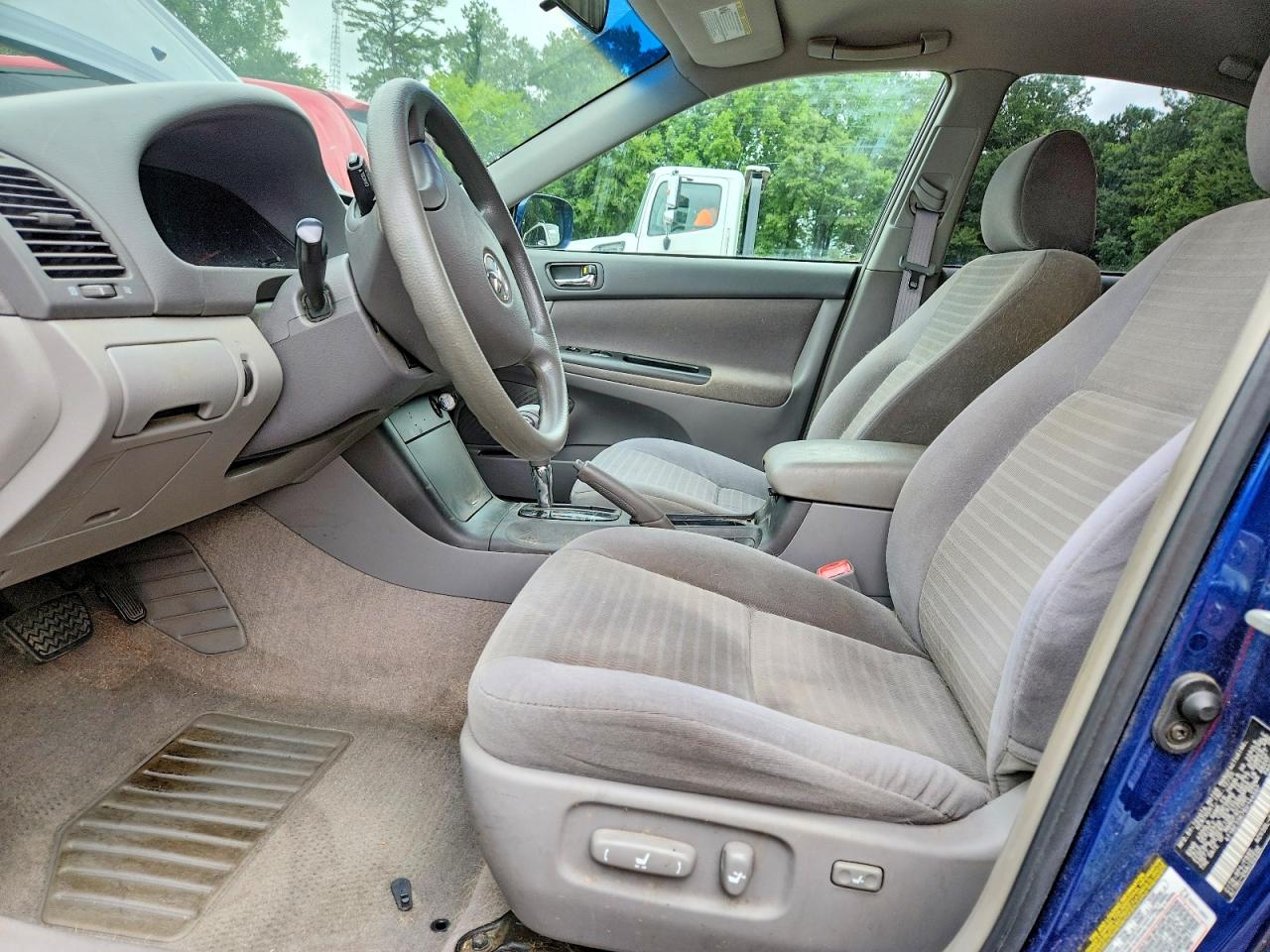 2006 Toyota Camry Le Blue vin: 4T1BE32K76U144507