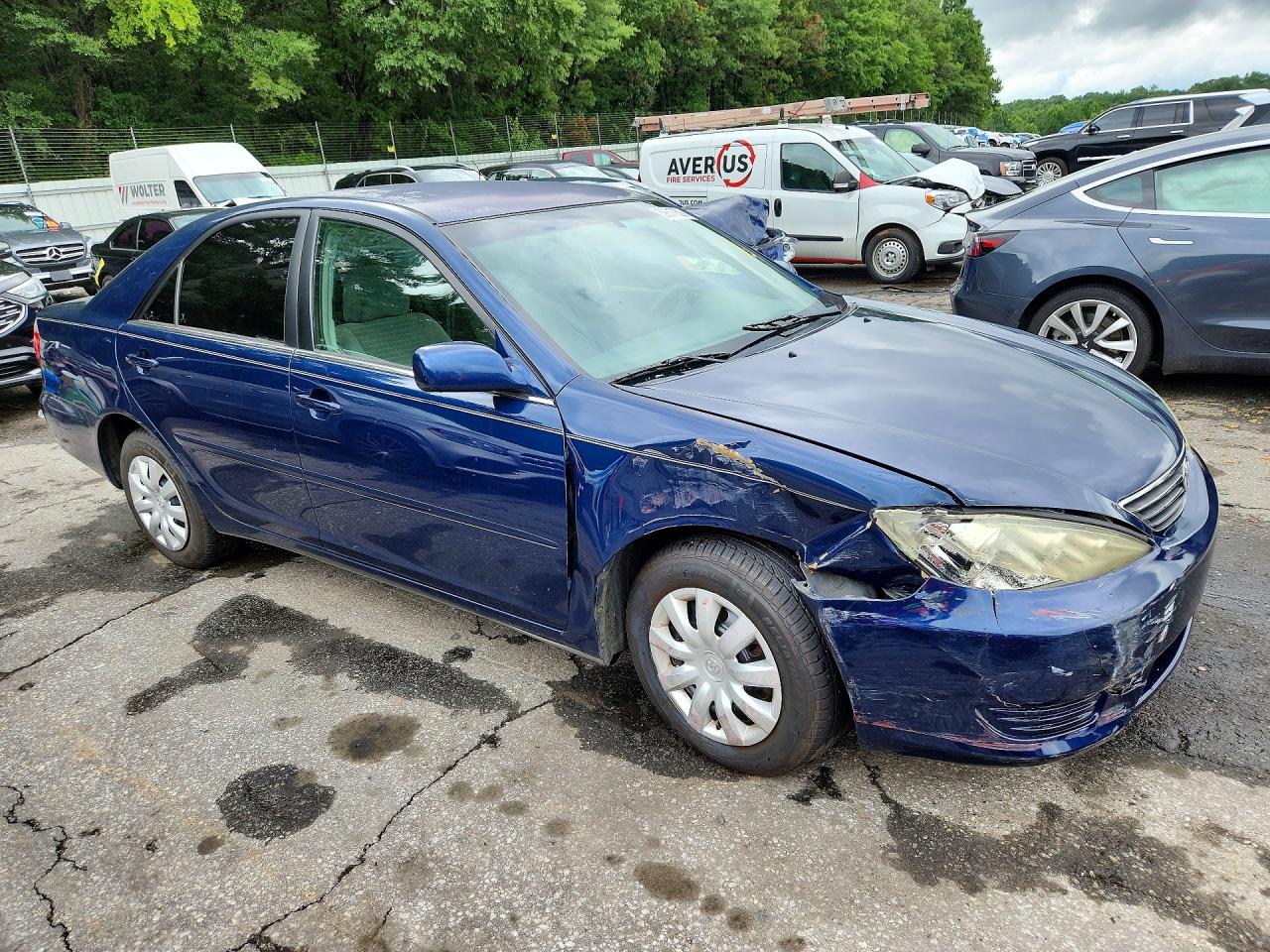 2006 Toyota Camry Le Blue vin: 4T1BE32K76U144507