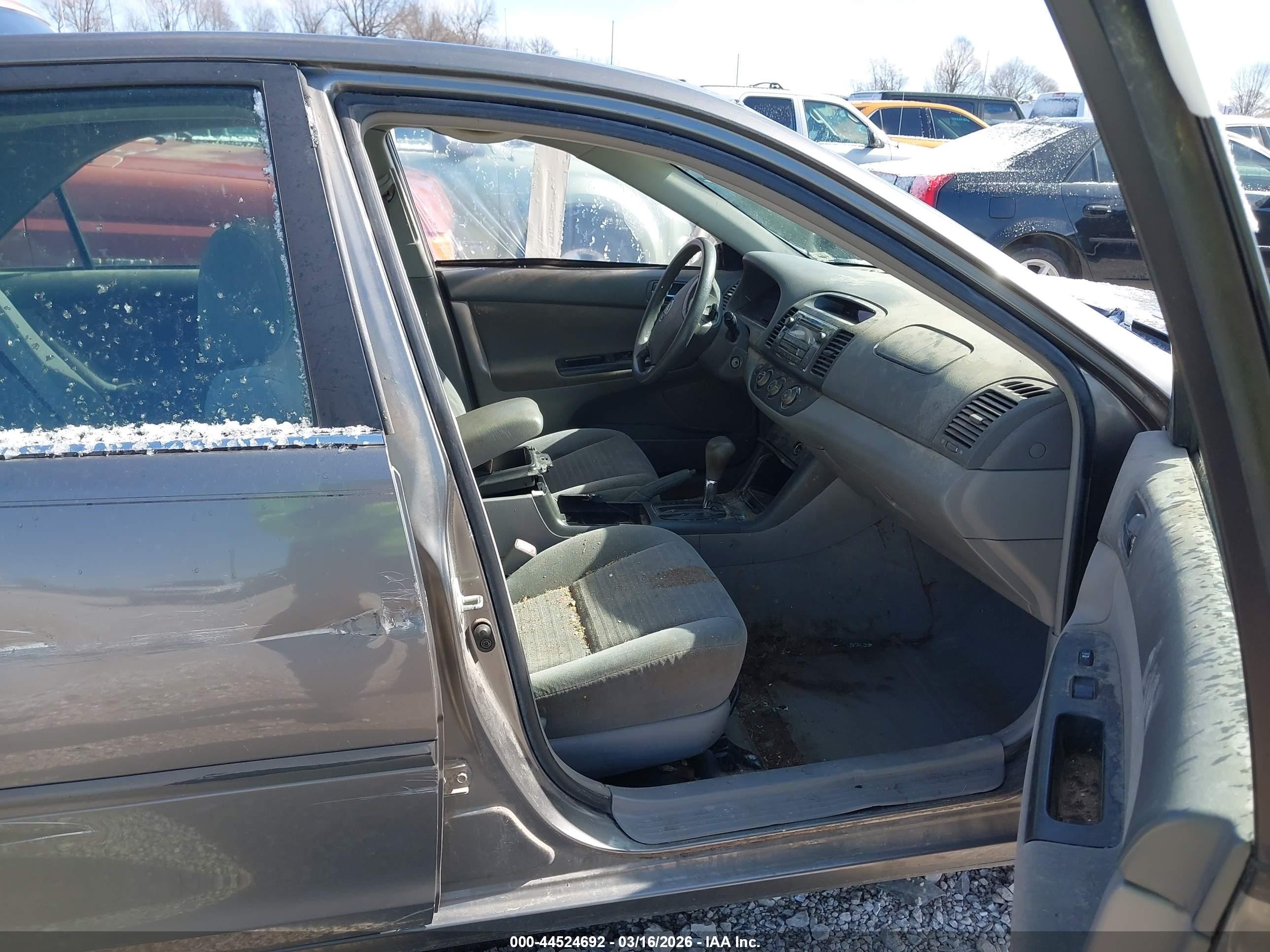2006 Toyota Camry Le Серый vin: 4T1BE32K76U650368