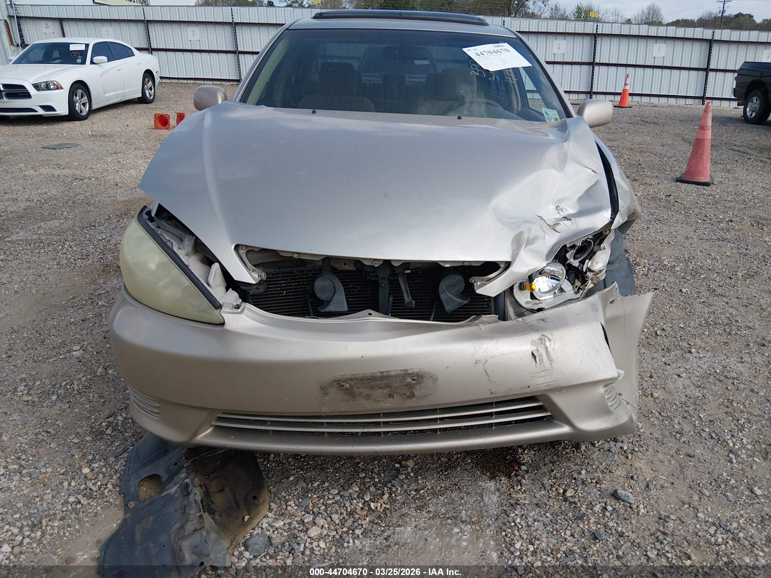 2006 Toyota Camry Le Champagne vin: 4T1BE32K76U704249