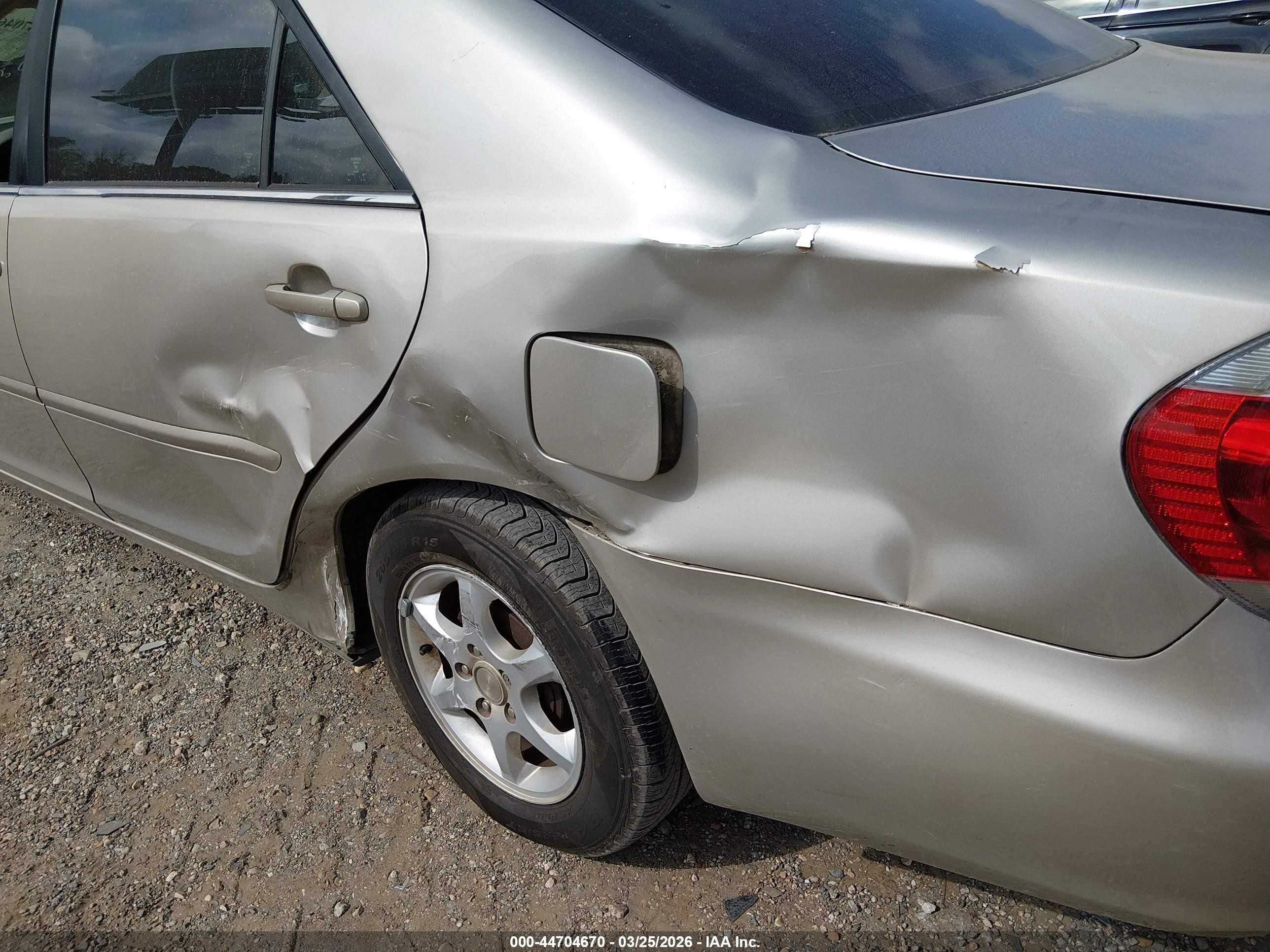 2006 Toyota Camry Le Champagne vin: 4T1BE32K76U704249