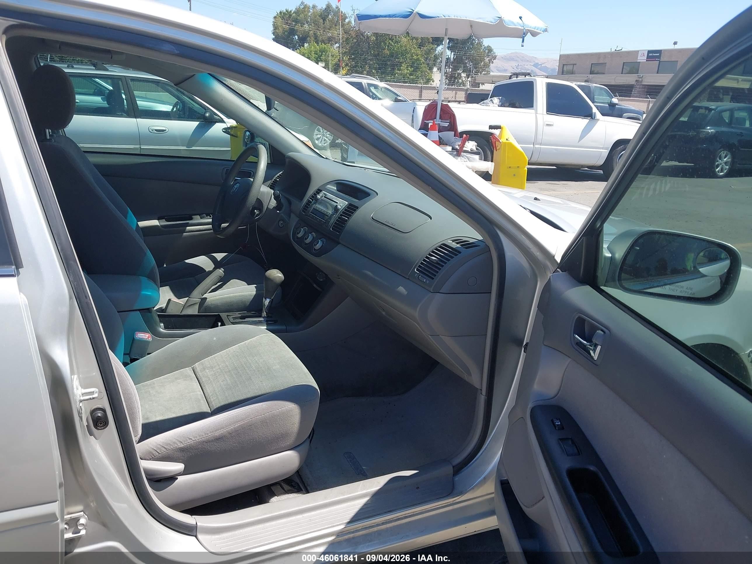 2006 Toyota Camry Le Серебряный vin: 4T1BE32K76U722945