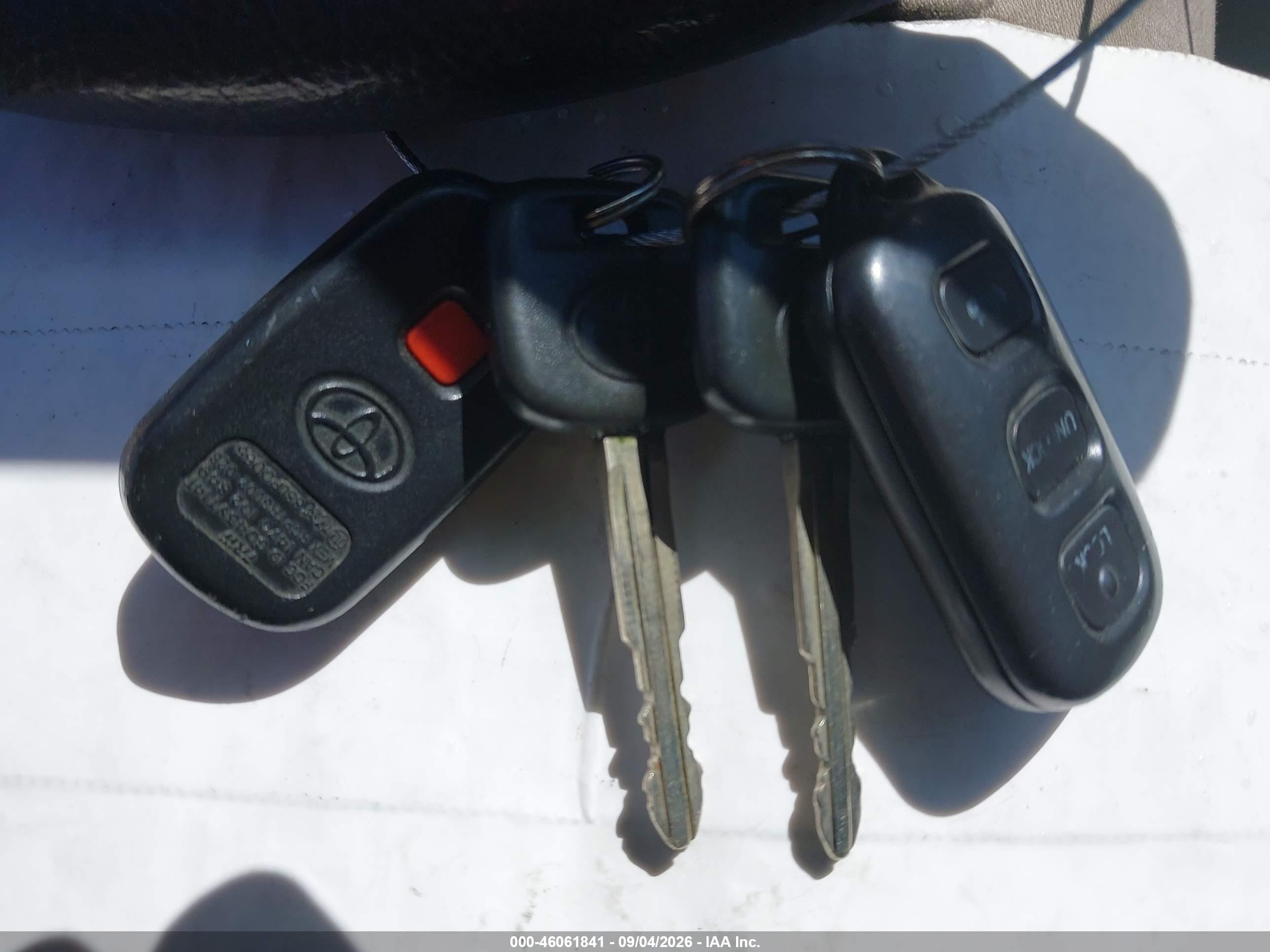 2006 Toyota Camry Le Серебряный vin: 4T1BE32K76U722945