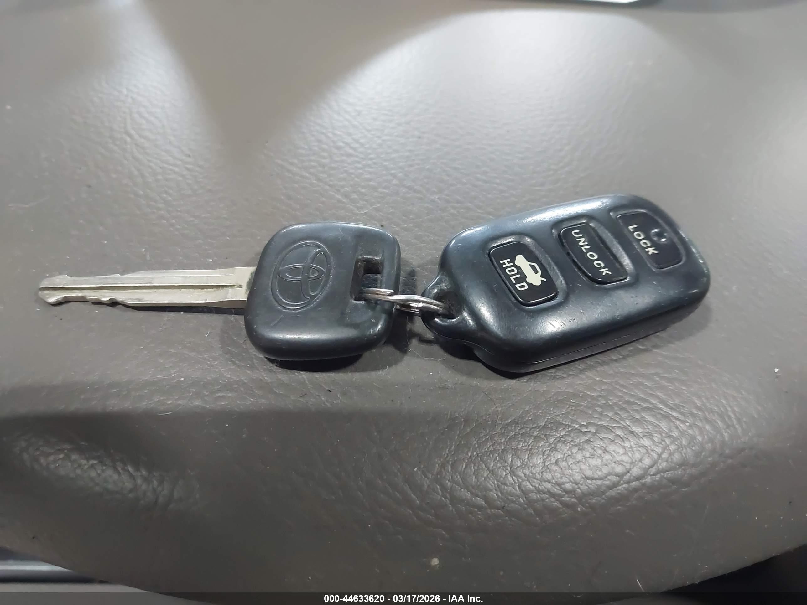 2006 Toyota Camry Le Tan vin: 4T1BE32K76U736845